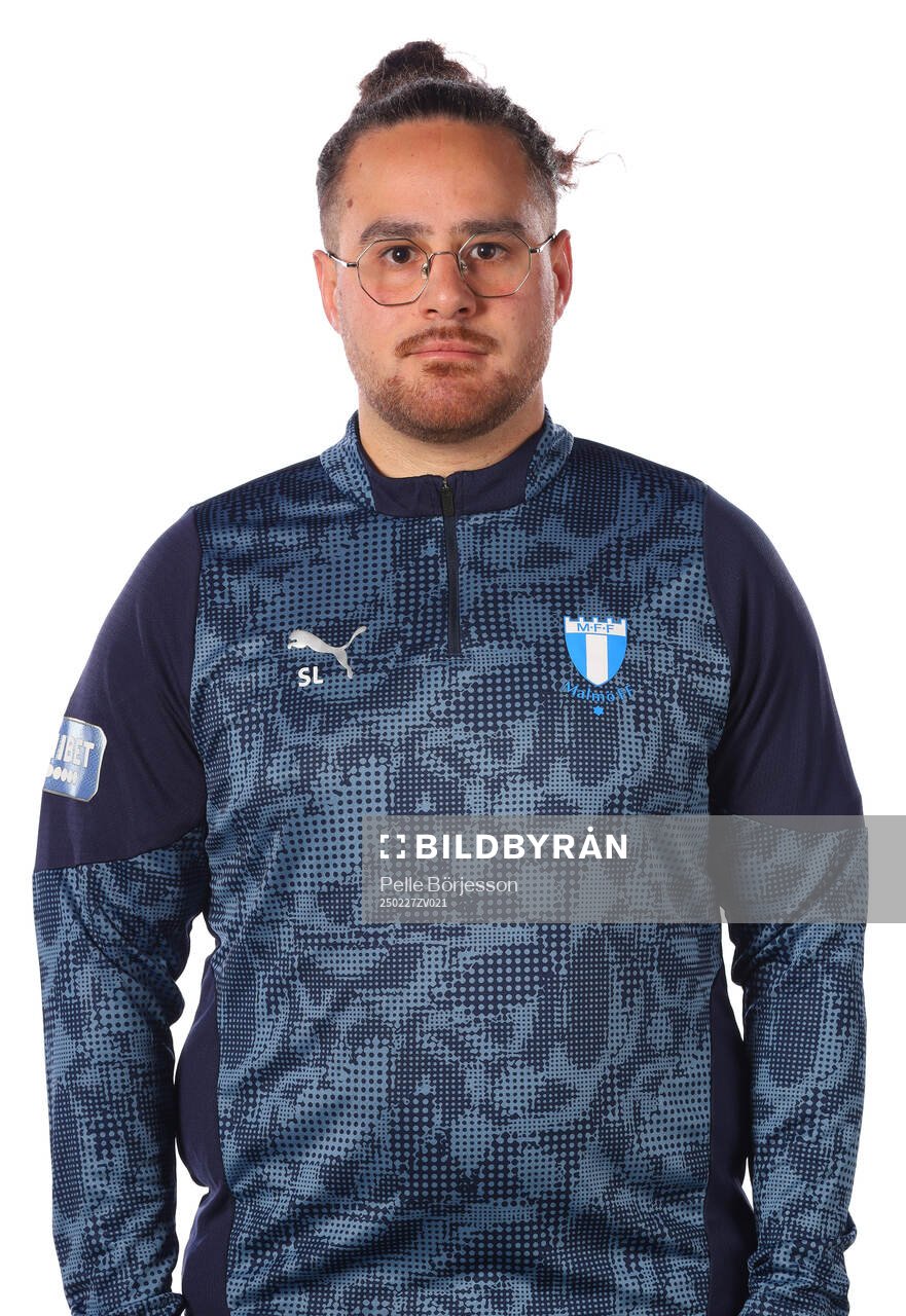 Malmö FFs massör Sebastian Leyton
