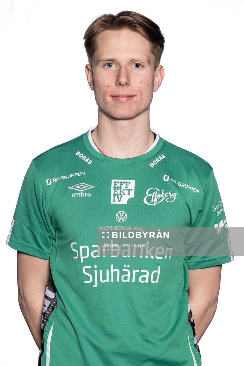 Nils Heinrici runder en porträttfotografering med Elfsborg