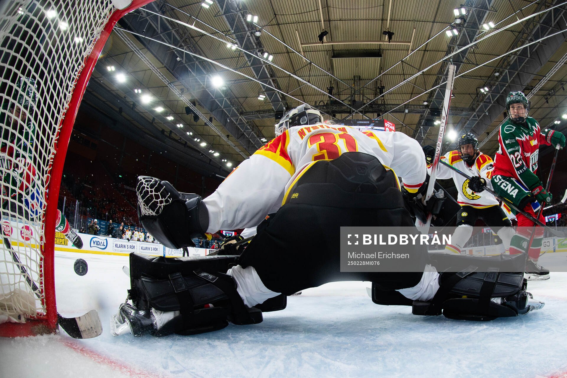 Frölundas Michelle Karvinen med en målchans mot Brynäs
