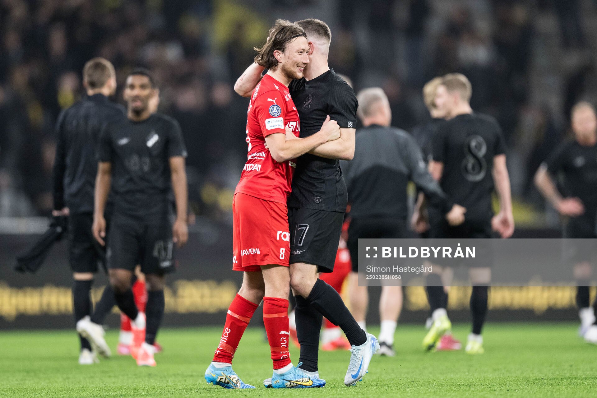 Värnamos Axel Björnström och AIKs Mads Thychosen