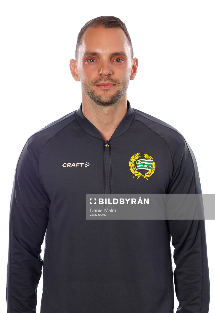 Hammarbys fystränare Sebastian Larsson poserar för ett porträtt den 28 februari 2025 i Stockholm.