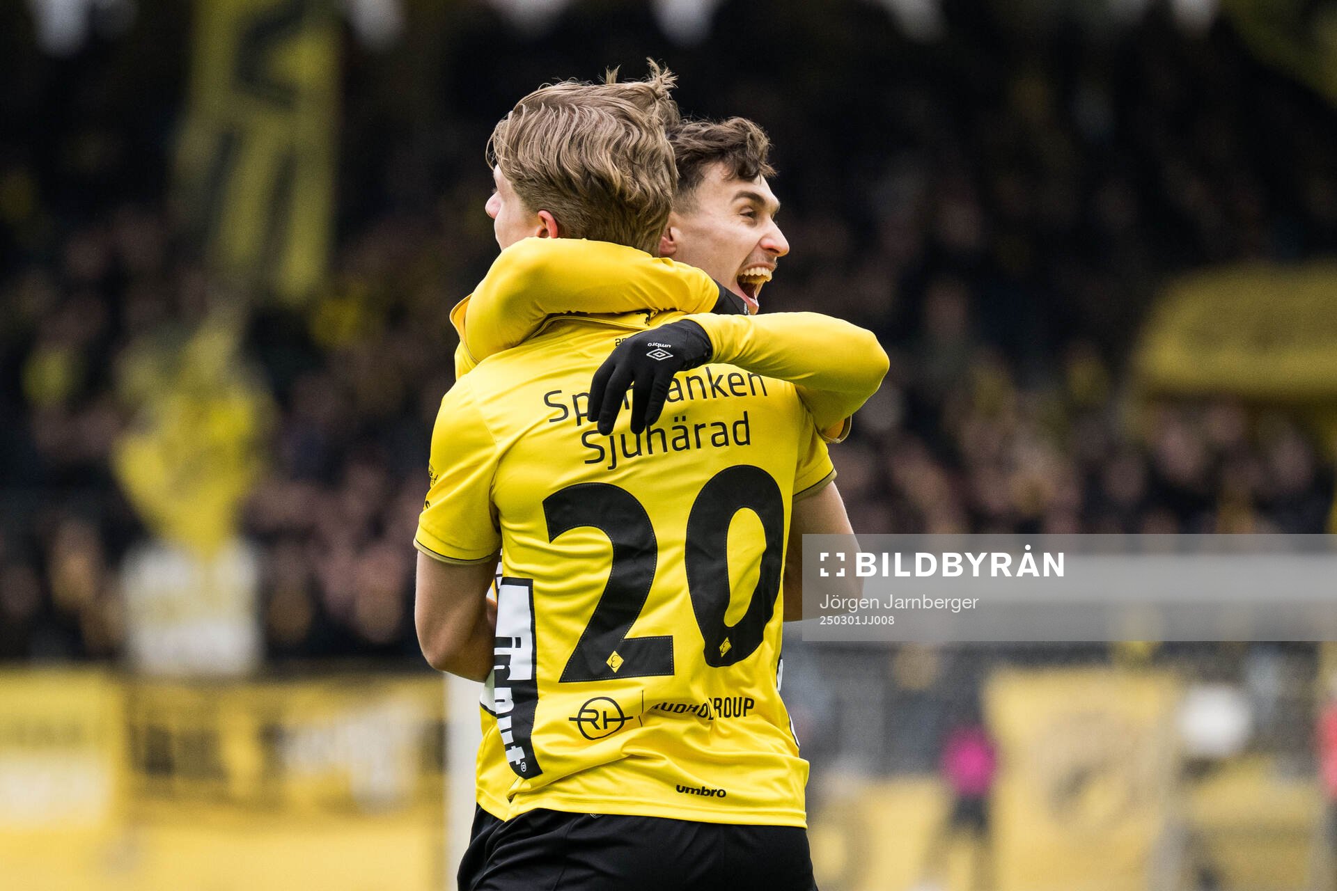 Elfsborgs Gottfrid Rapp jublar med Camil Jebara