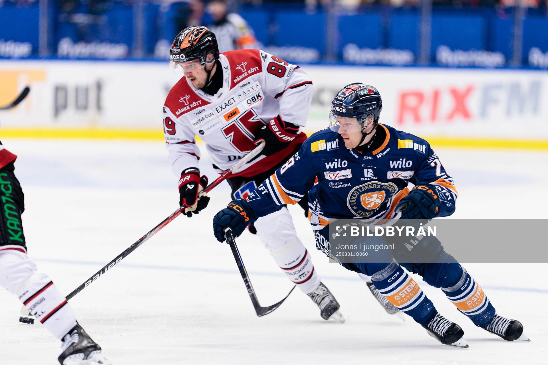 Örebros Patrik Karlkvist och Växjös Hugo Gustafsson