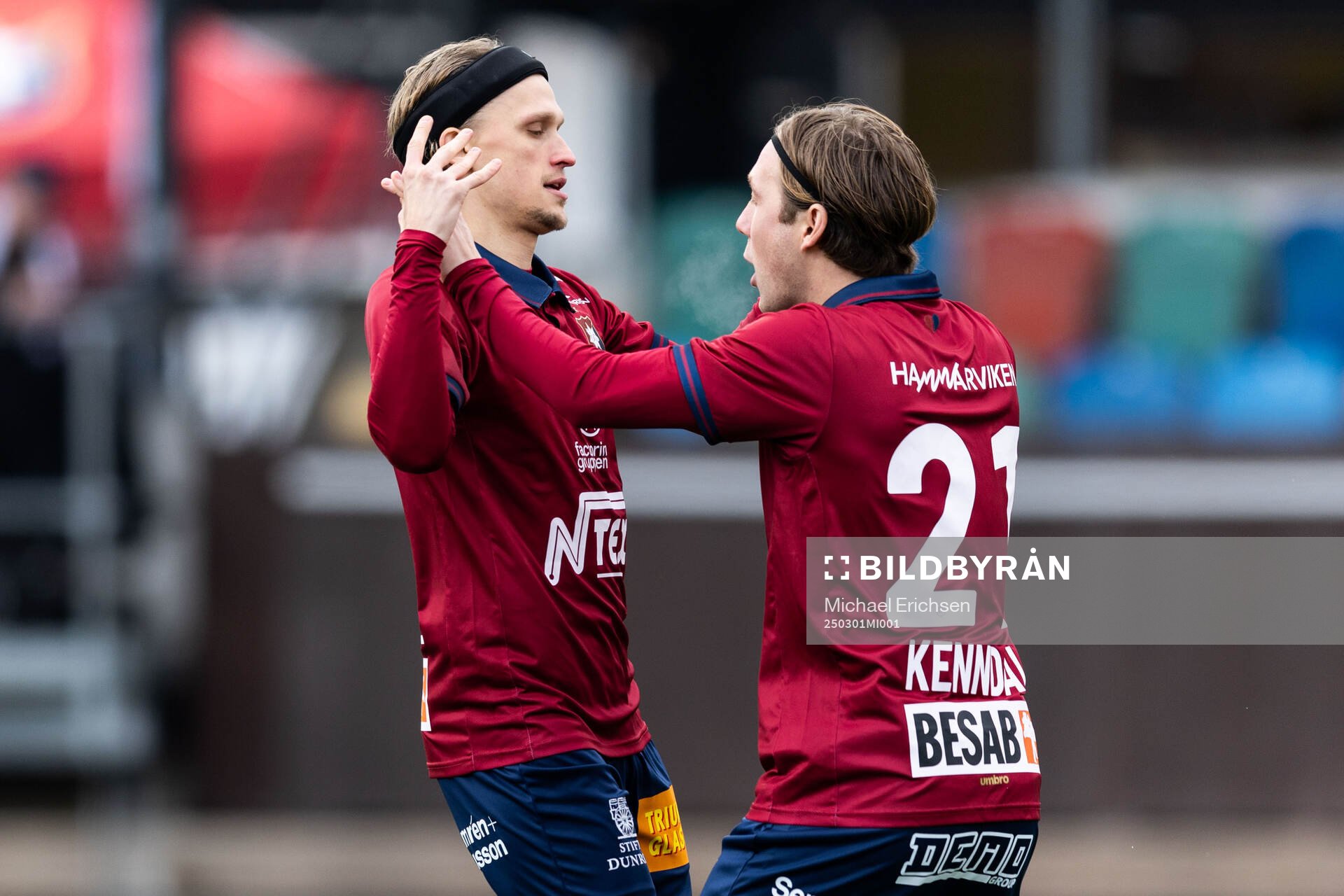 Örgrytes Charlie Vindehall jublar med William Kenndal