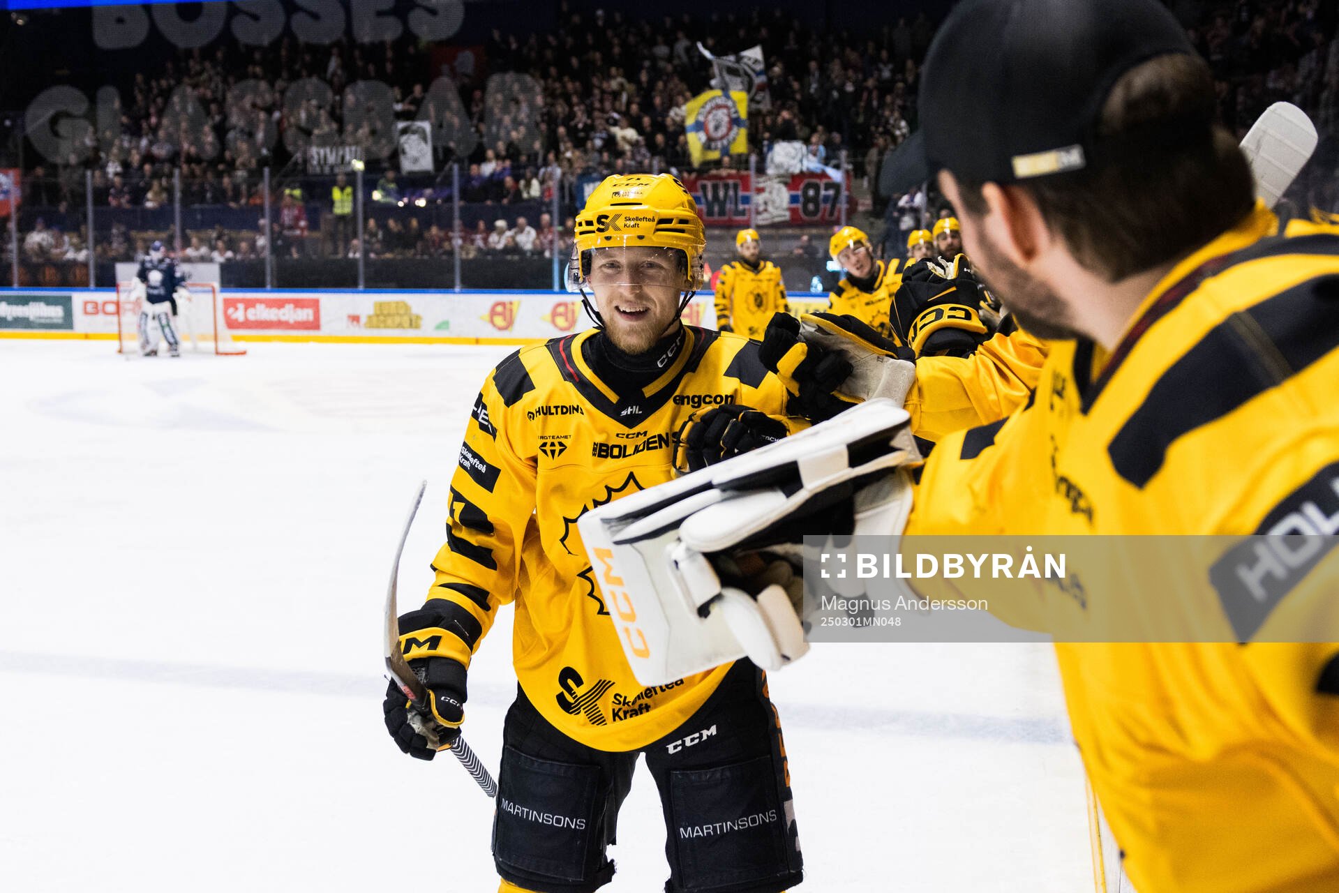 Skellefteås Jonathan Davidsson jublar