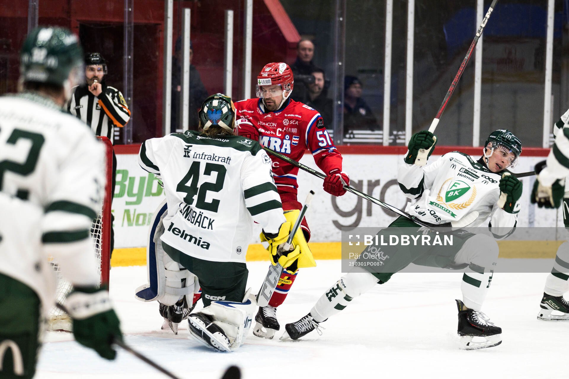 Timrås Anton Lander och Färjestads Quinn Schmiemann