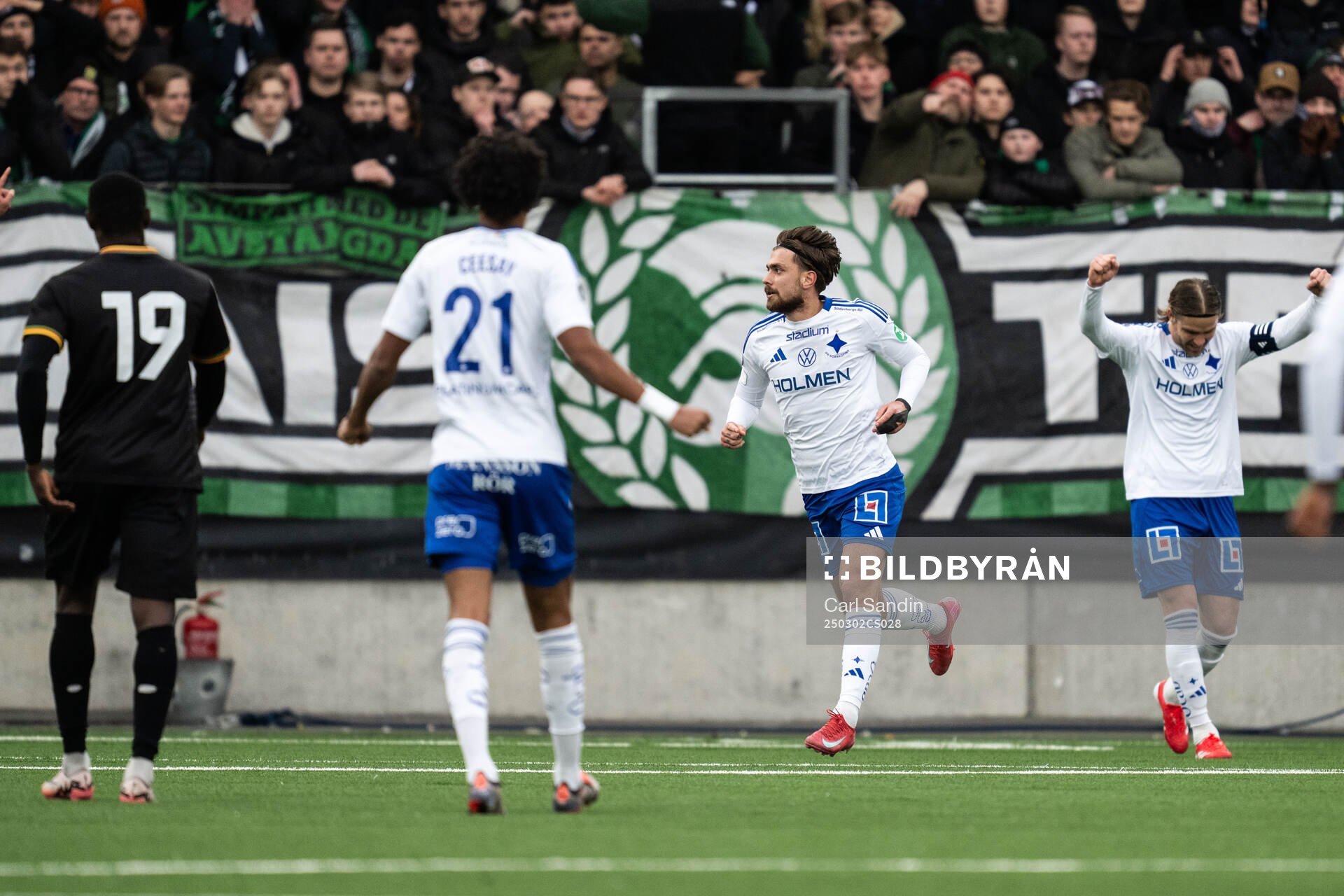 IFK Norrköpings Tim Prica jublar