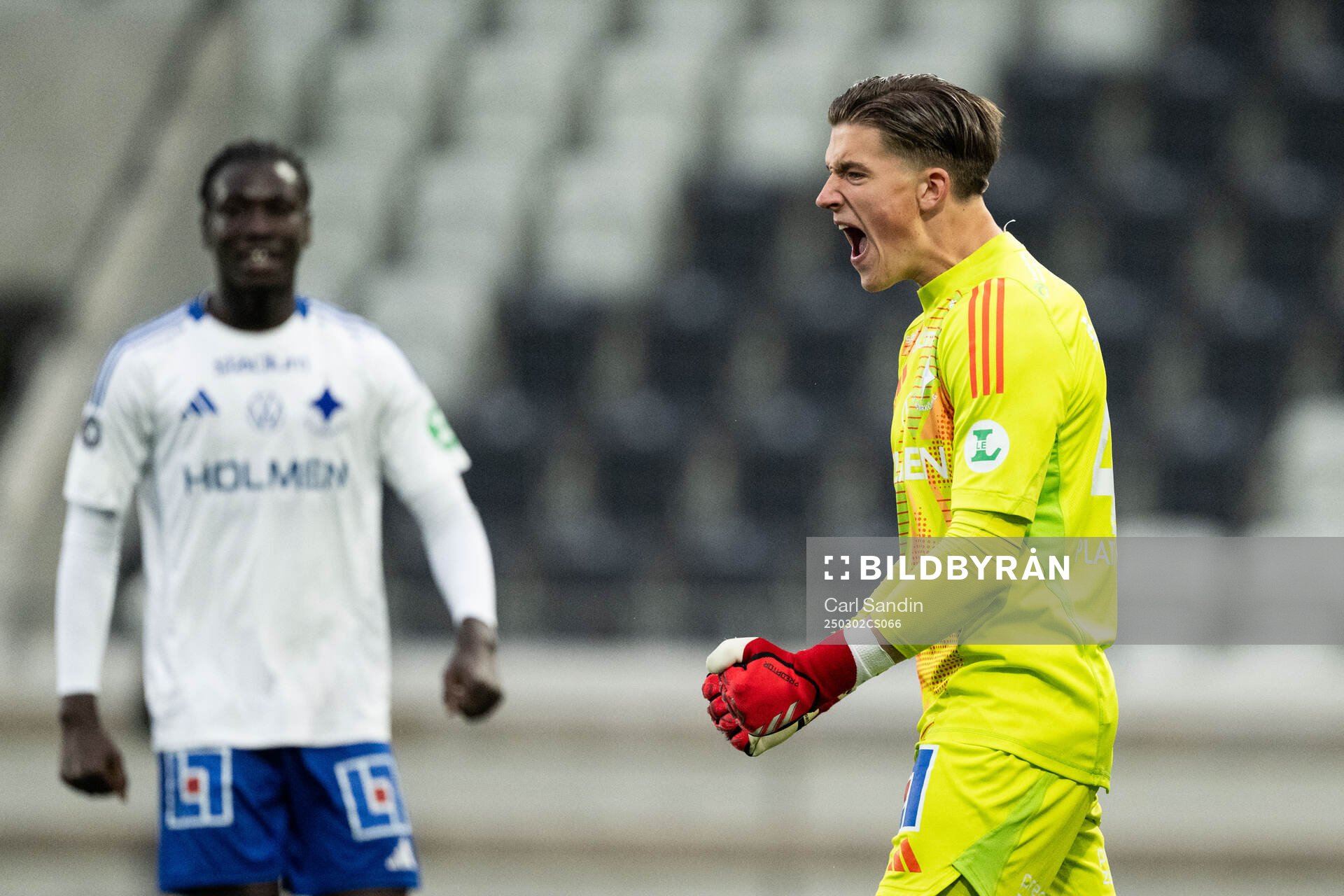 IFK Norrköpings målvakt David Andersson jublar