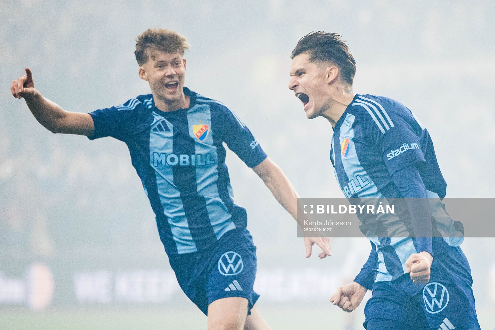 Djurgårdens Nino Zugelj jublar med Patric Åslund
