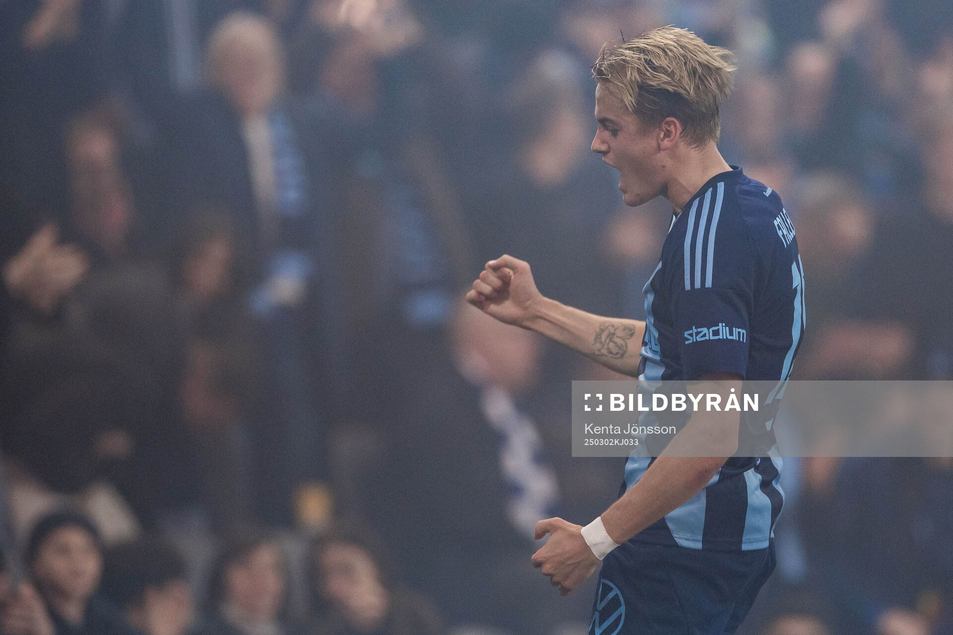 Djurgårdens Oskar Fallenius jublar