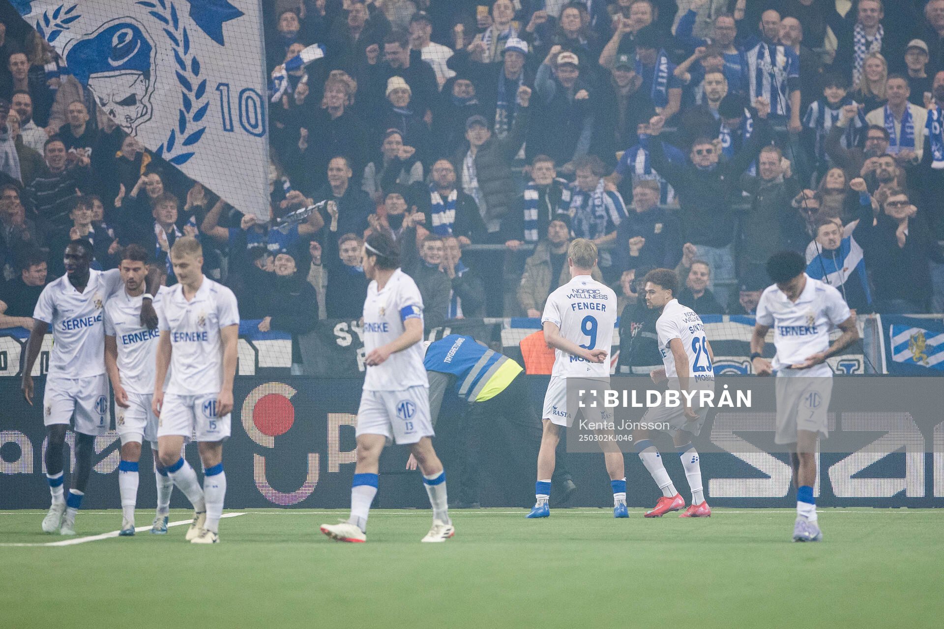 IFK Göteborgs Max Fenger jublar