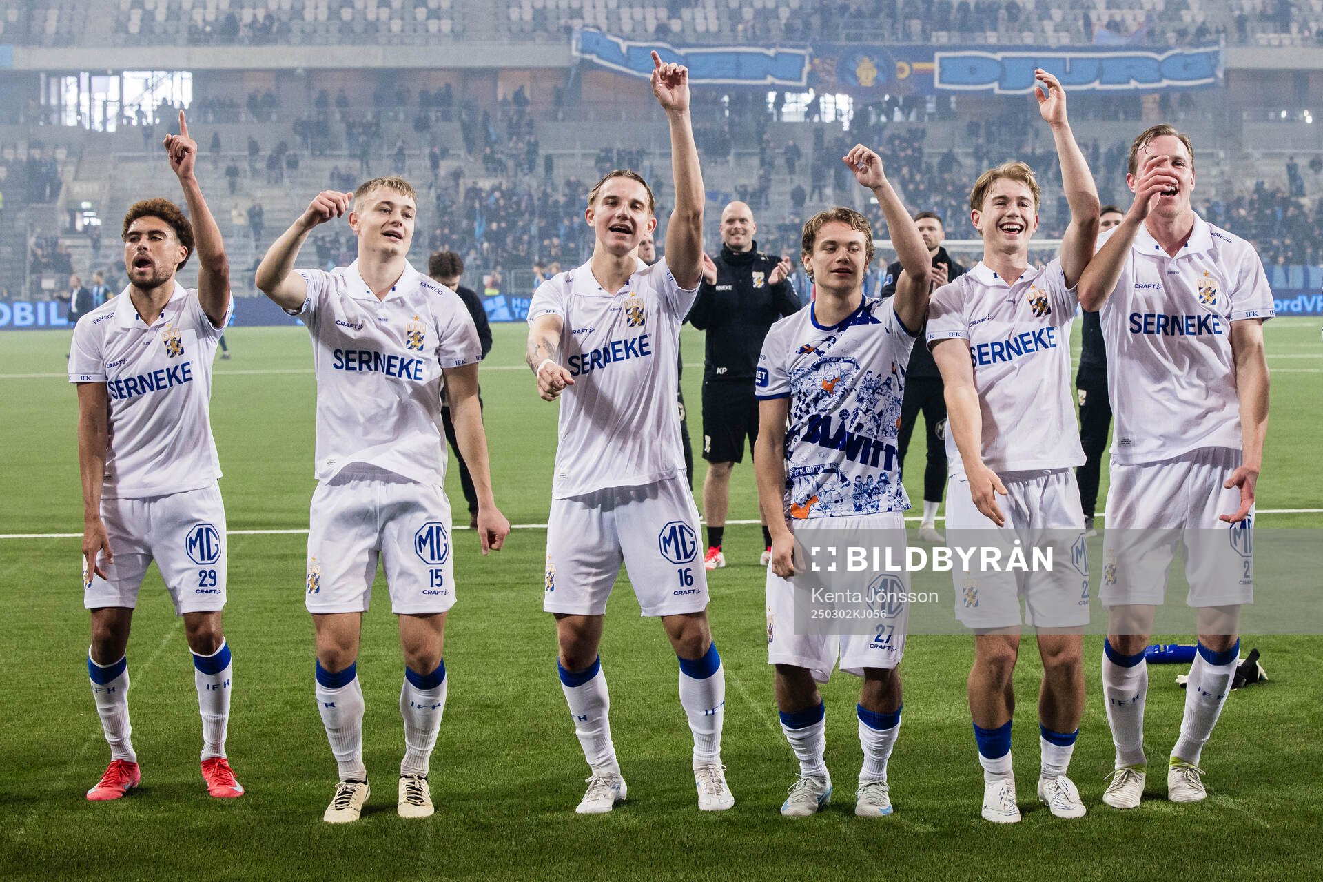 IFK Göteborgs spelare jublar