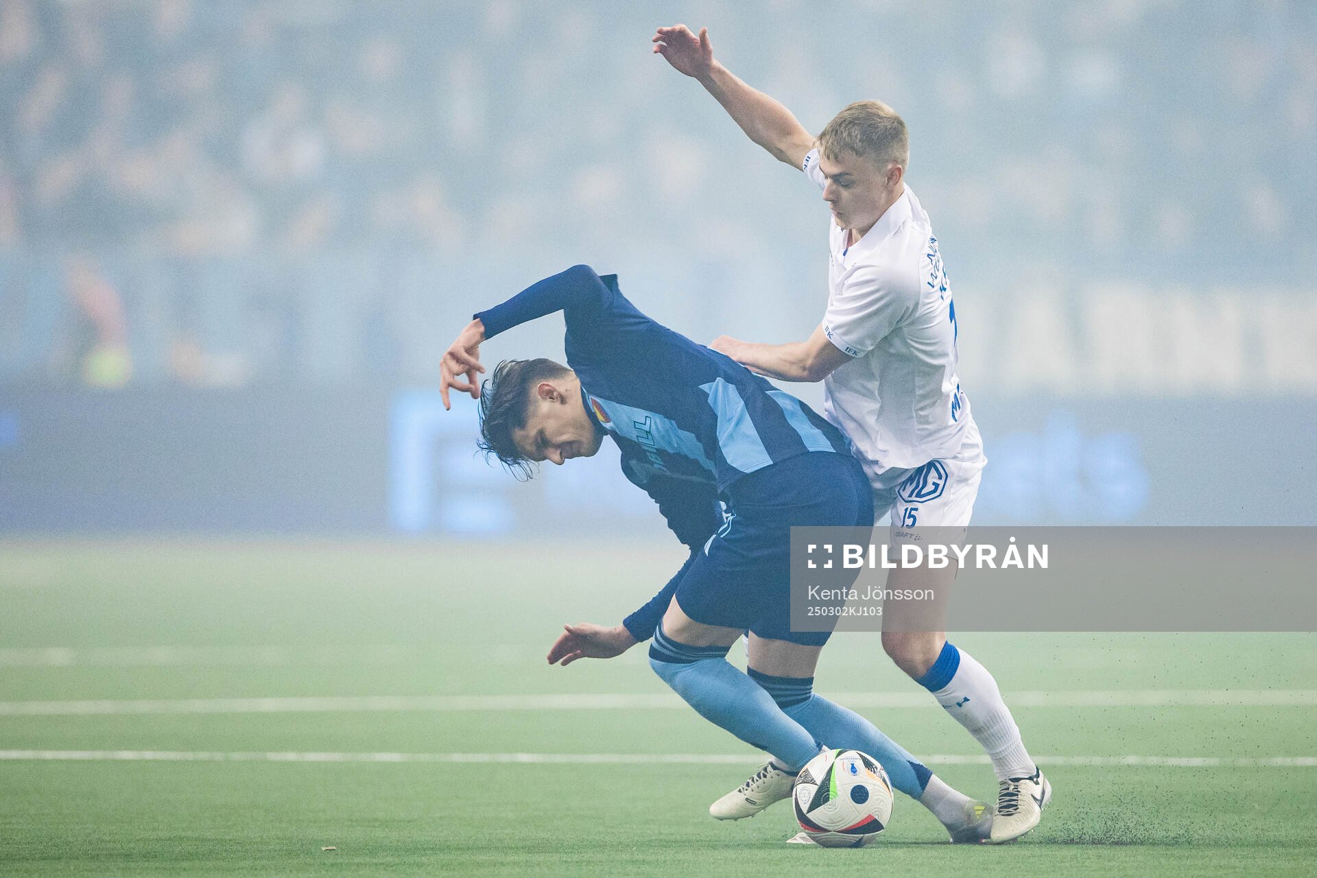 Djurgårdens Nino Zugelj och IFK Göteborgs David Kruse