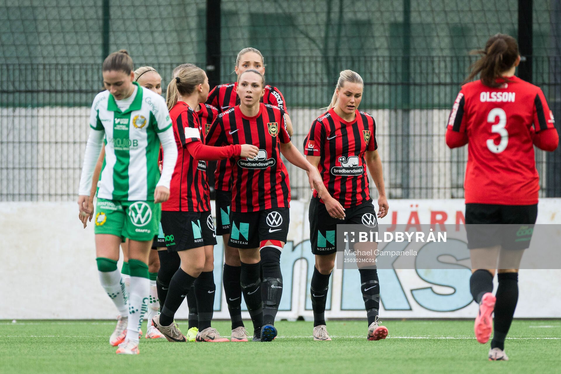 Brommapojkarnas Frida Thörnqvist jublar