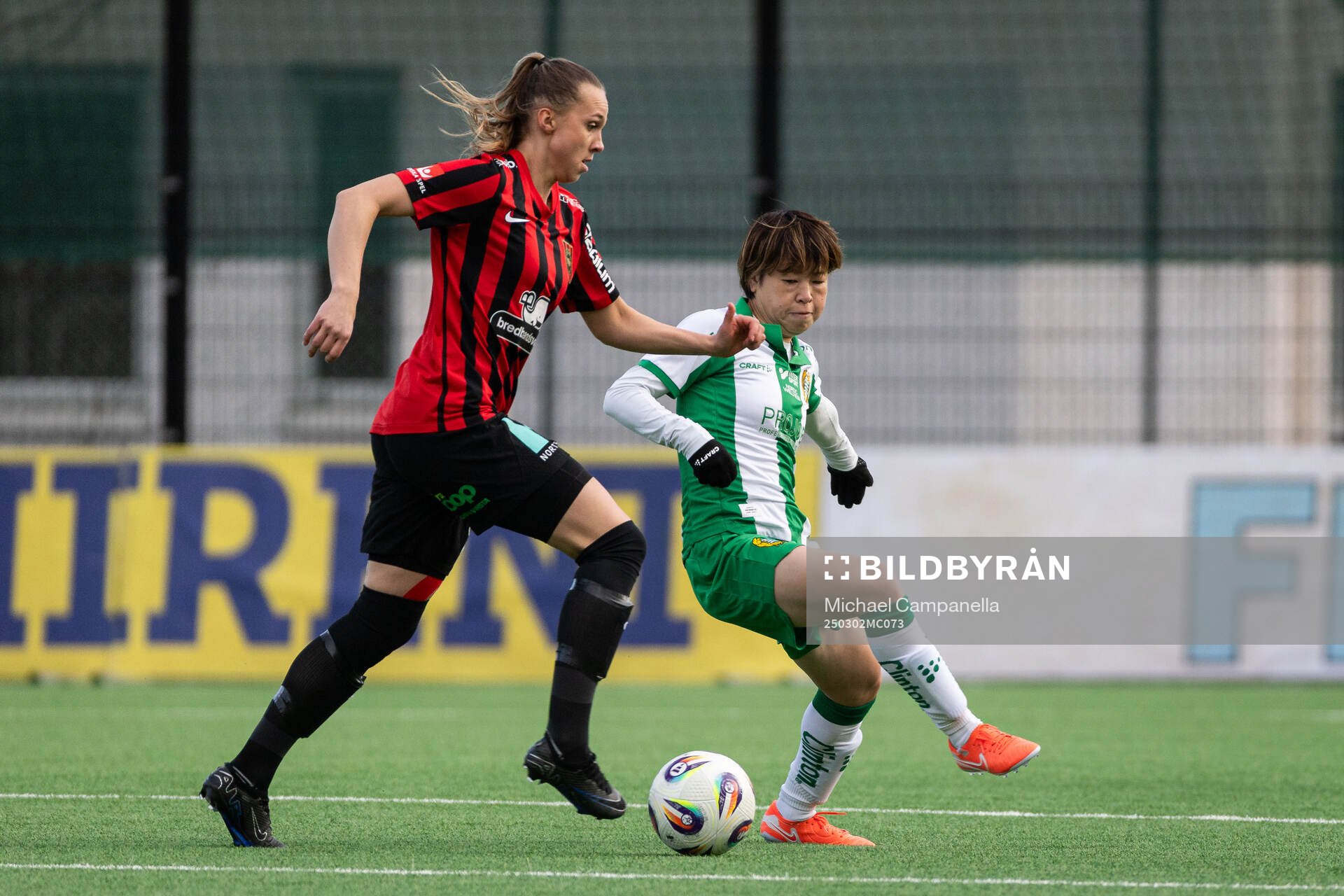 Brommapojkarnas Frida Thörnqvist och Hammarbys Asato