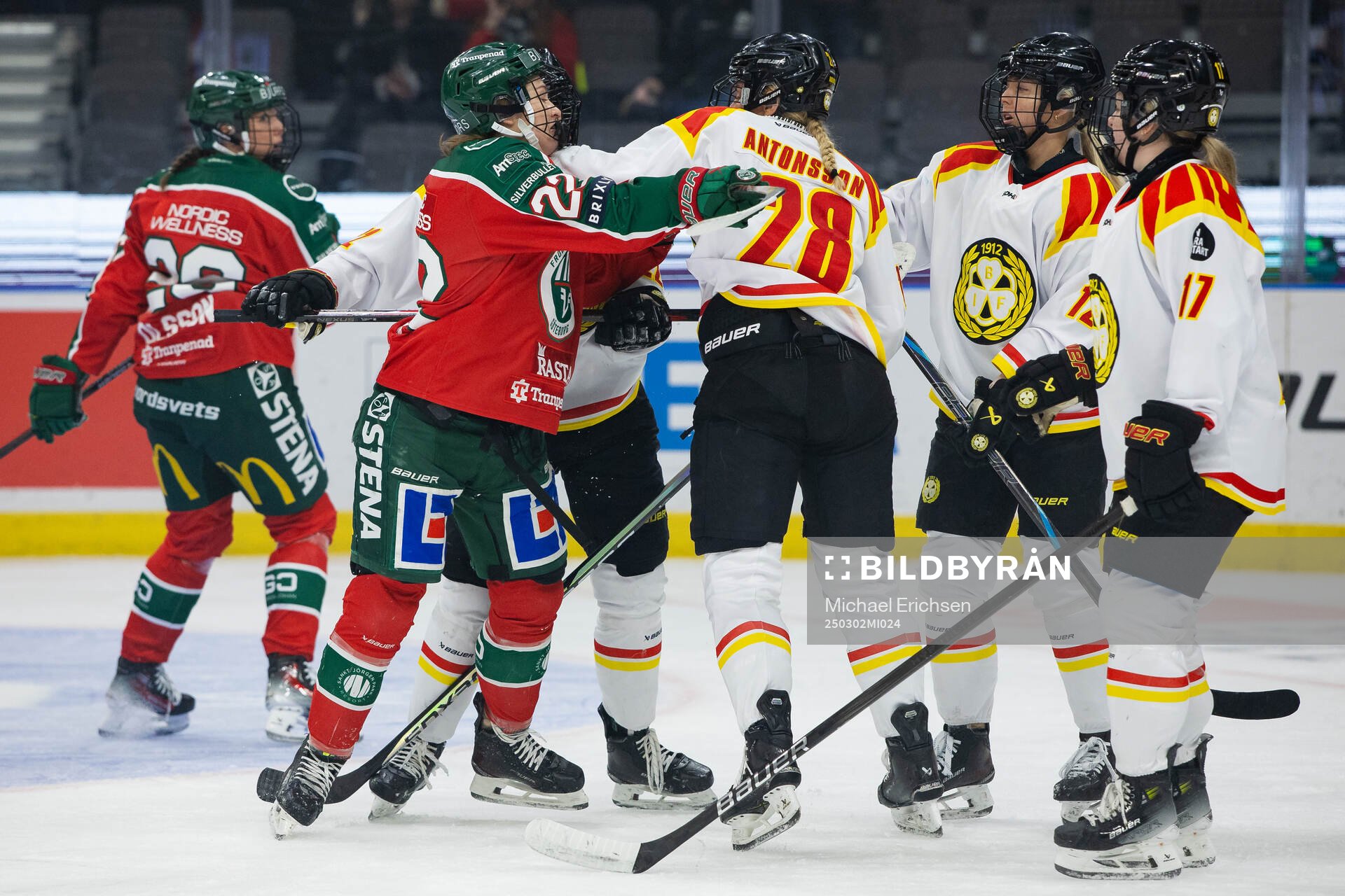 Frölundas Andrea Dalen och Brynäs Jenny Antonsson