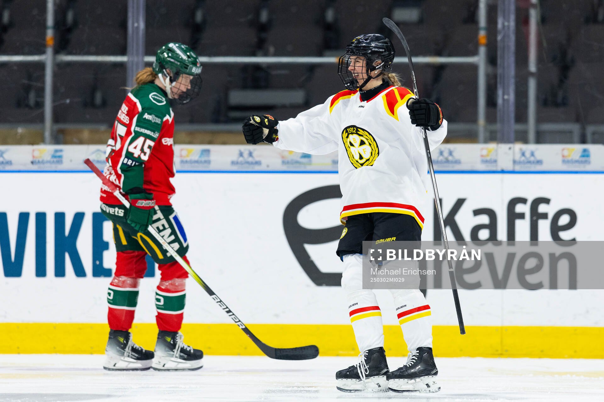 Brynäs Jenniina Nylund jublar
