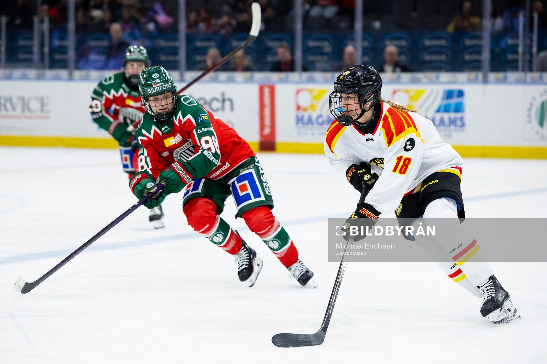 Frölundas Sydney Brodt och Brynäs Jenniina Nylund