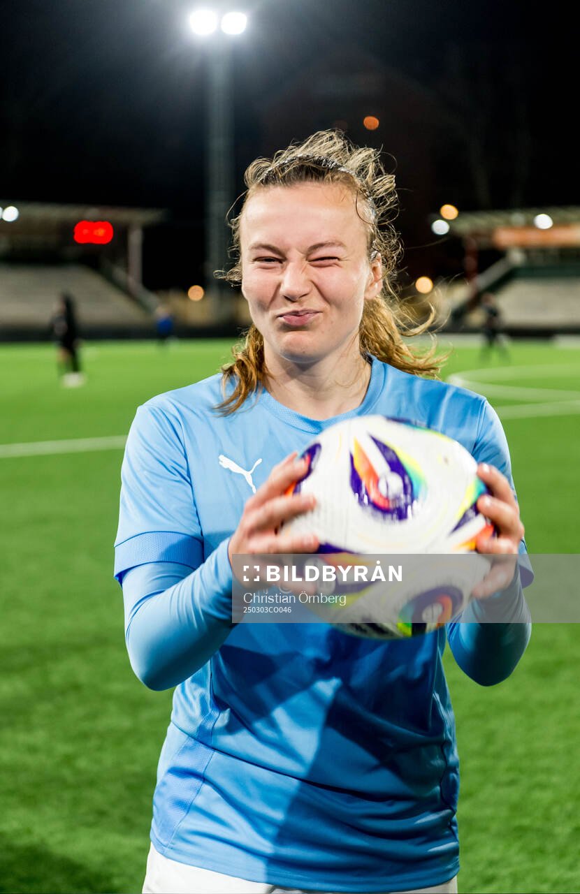 Malmö FFs Sara Kanutte Sørensen Fornes jublar