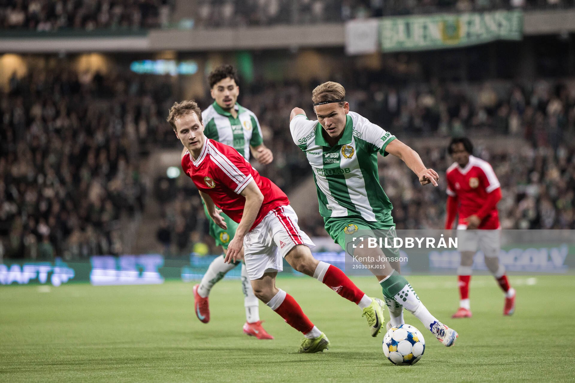 Hammarbys Markus Karlsson och Kalmars Saku Ylätupa