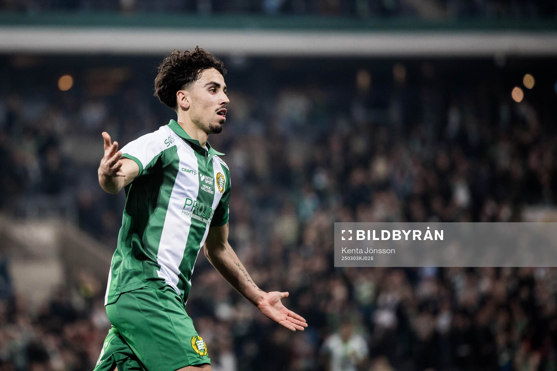 Hammarbys Sebastian Tounekti jublar