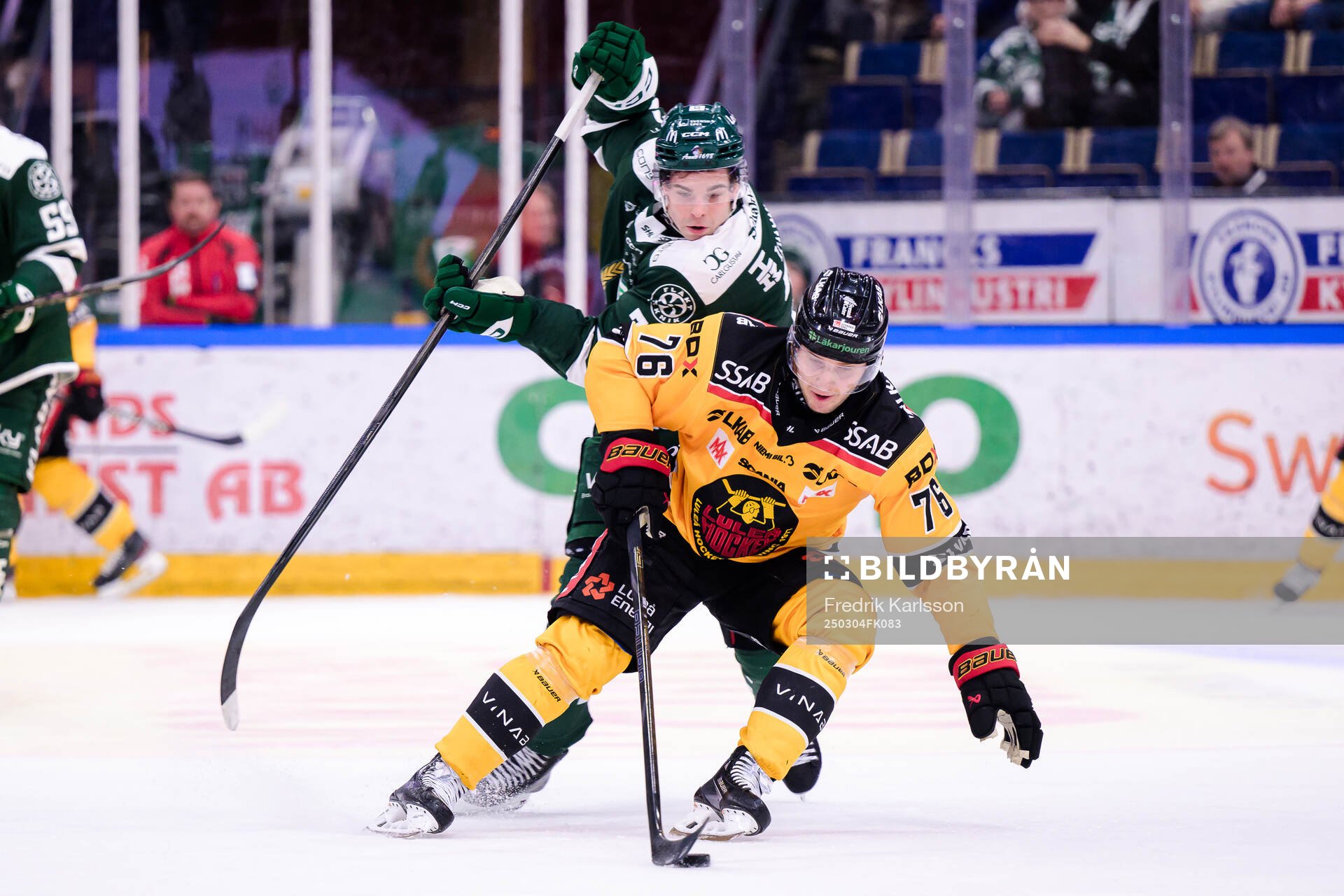 Färjestads Viktor Lodin och Luleås Anton Levtchi