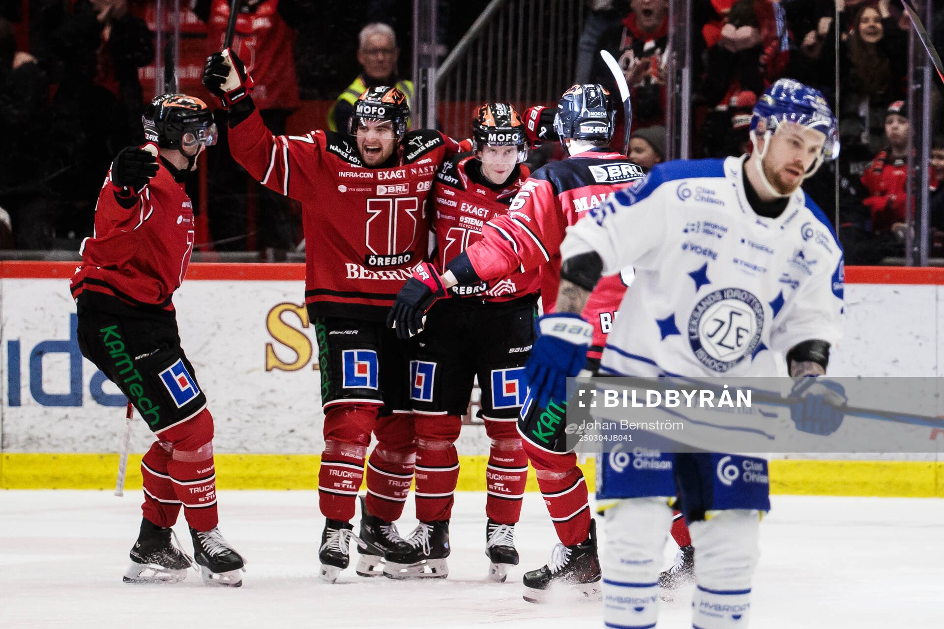 Örebros Glenn Gustafsson jublar