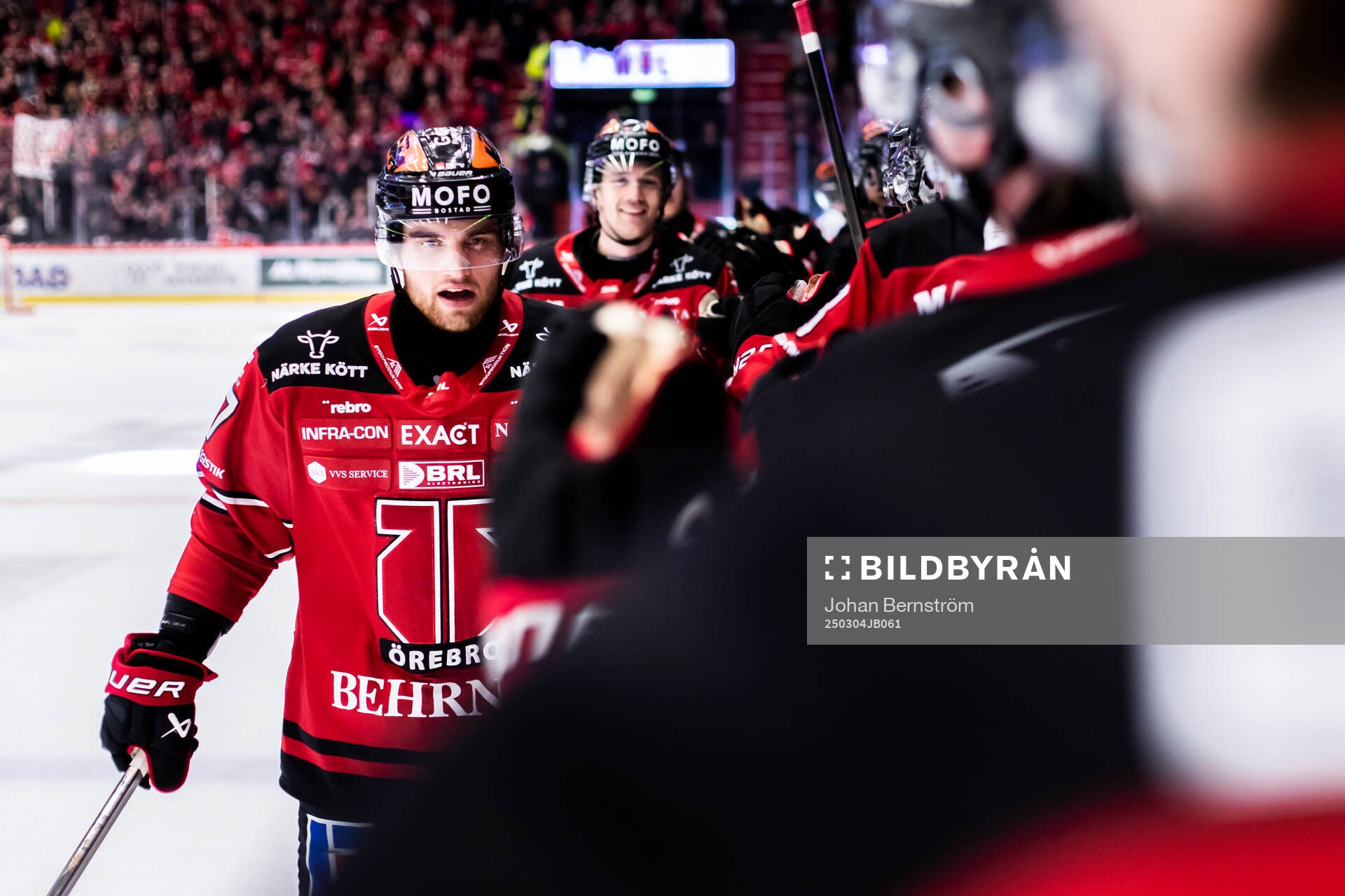 Örebros Glenn Gustafsson jublar vid 4-3