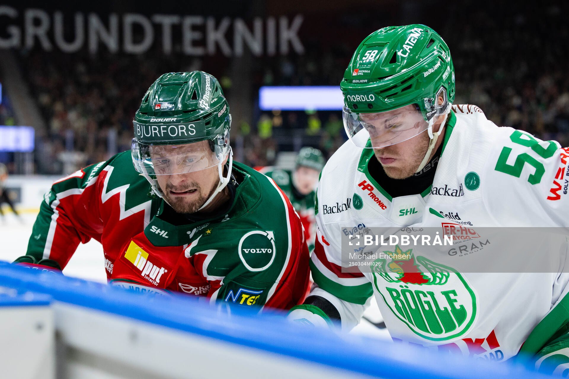 Frölundas Nicklas Lasu och Rögles Filip Johansson