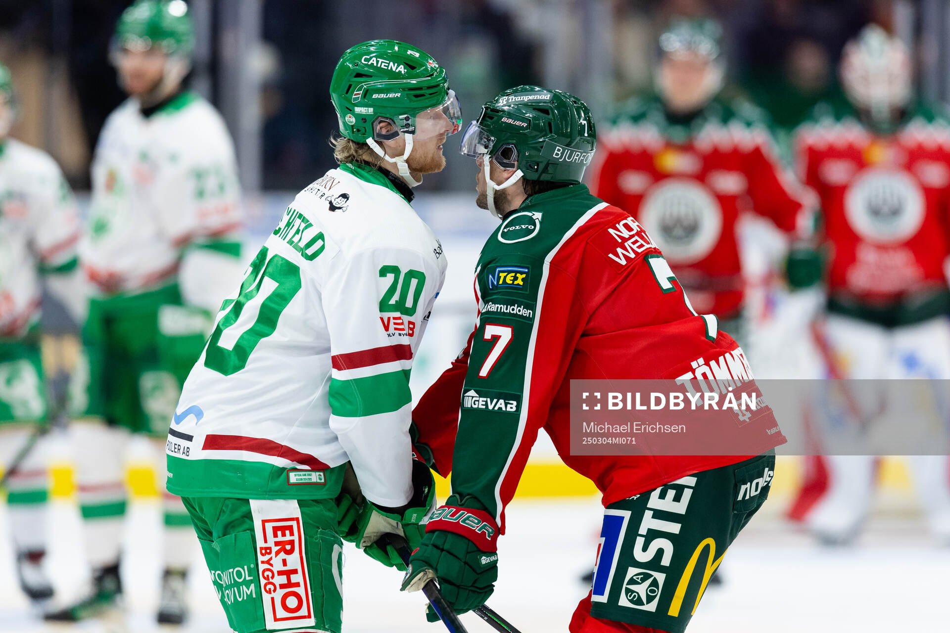 Rögles Joachim Blichfeld och Frölundas Henrik Tömmernes