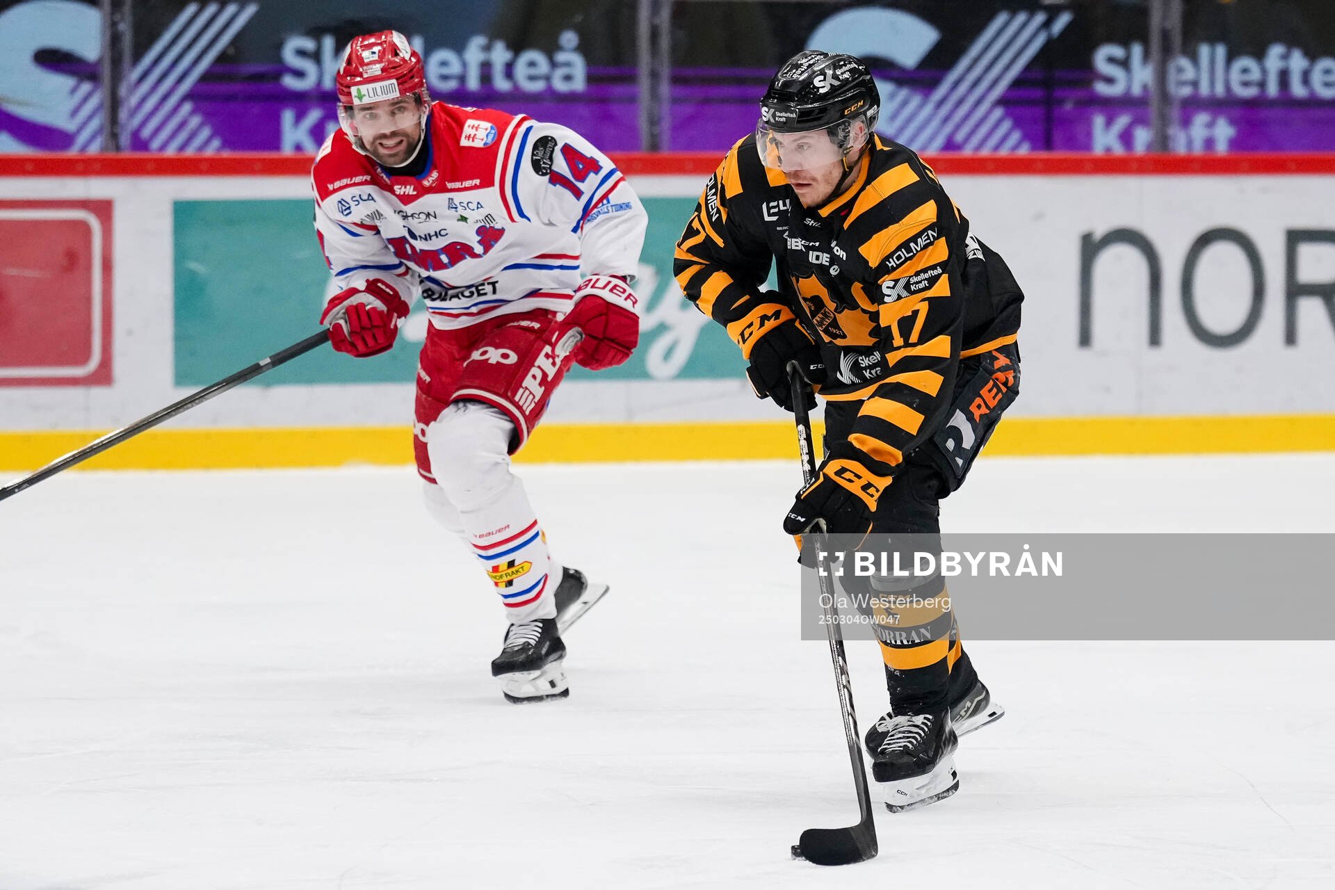 Timrås Emil Pettersson och Skellefteås Pär Lindholm