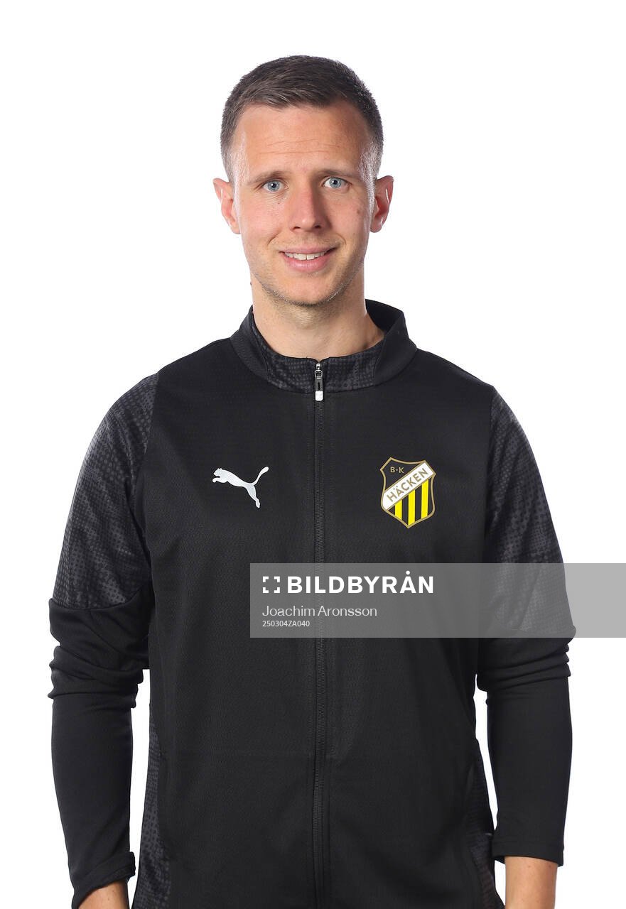 Häckens osteopat Daniel Ahlstedt poserar för ett porträtt den 4 mars 2025 i Göteborg.