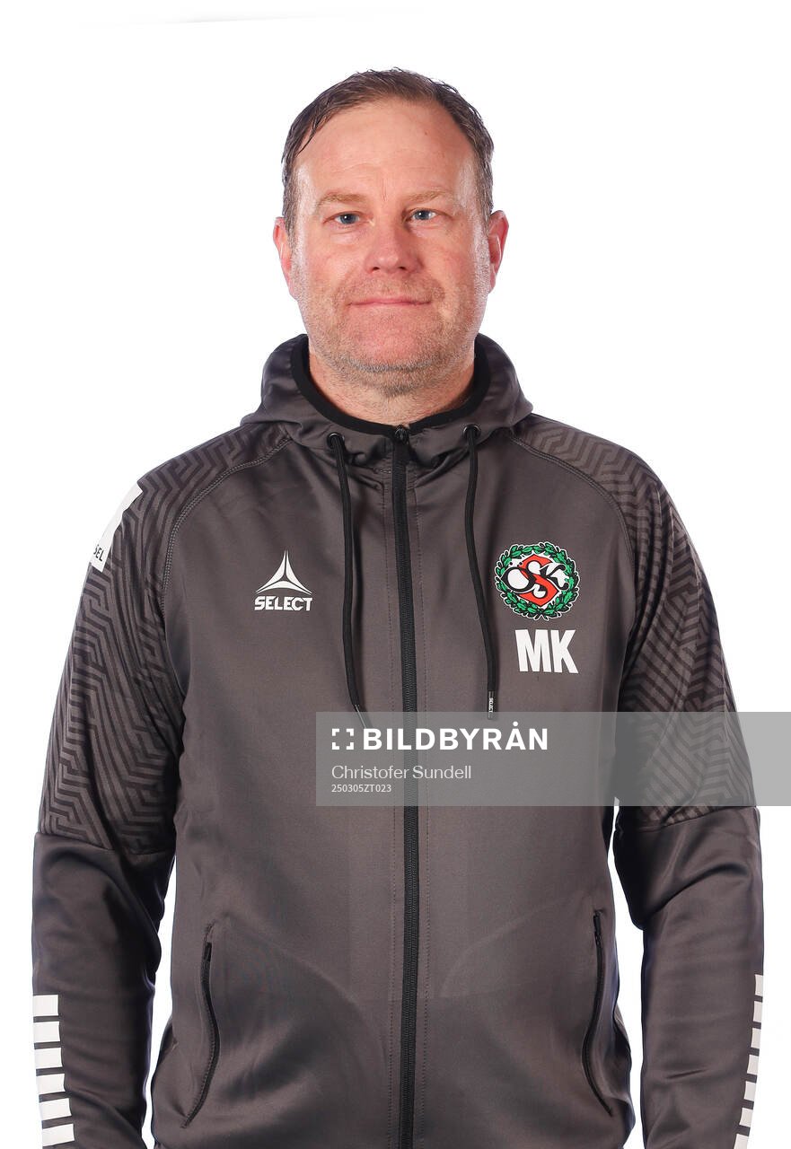 Örebros assisterande tränare Mikael Kindgren poserar för ett porträtt den 5 mars 2025 i Örebro.