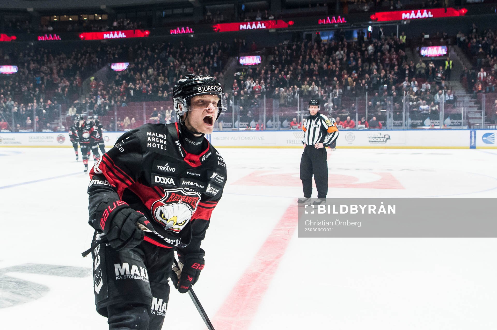 Malmö Redhawks Johan Olofsson jublar