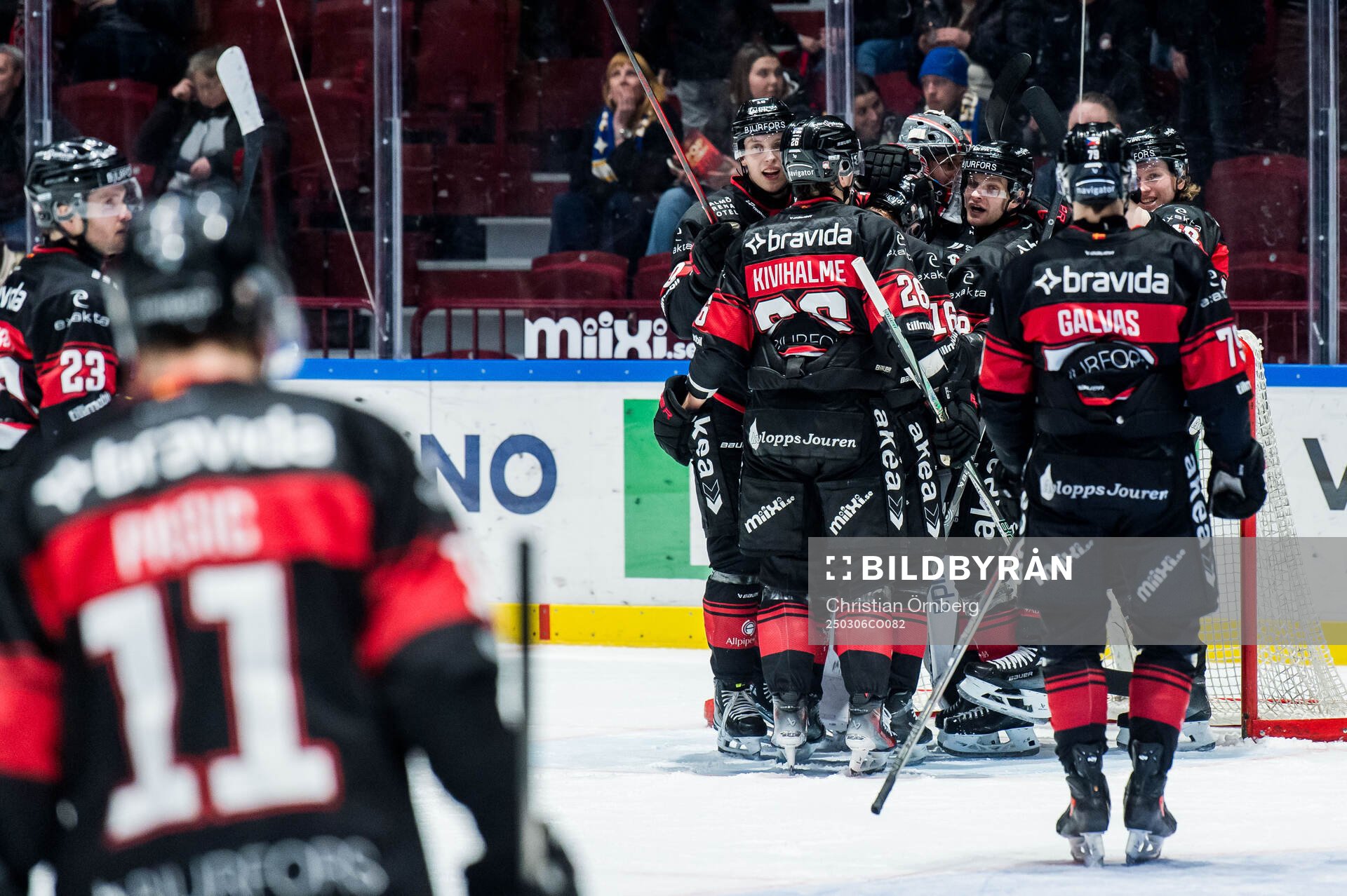 Malmö Redhawks spelare jublar