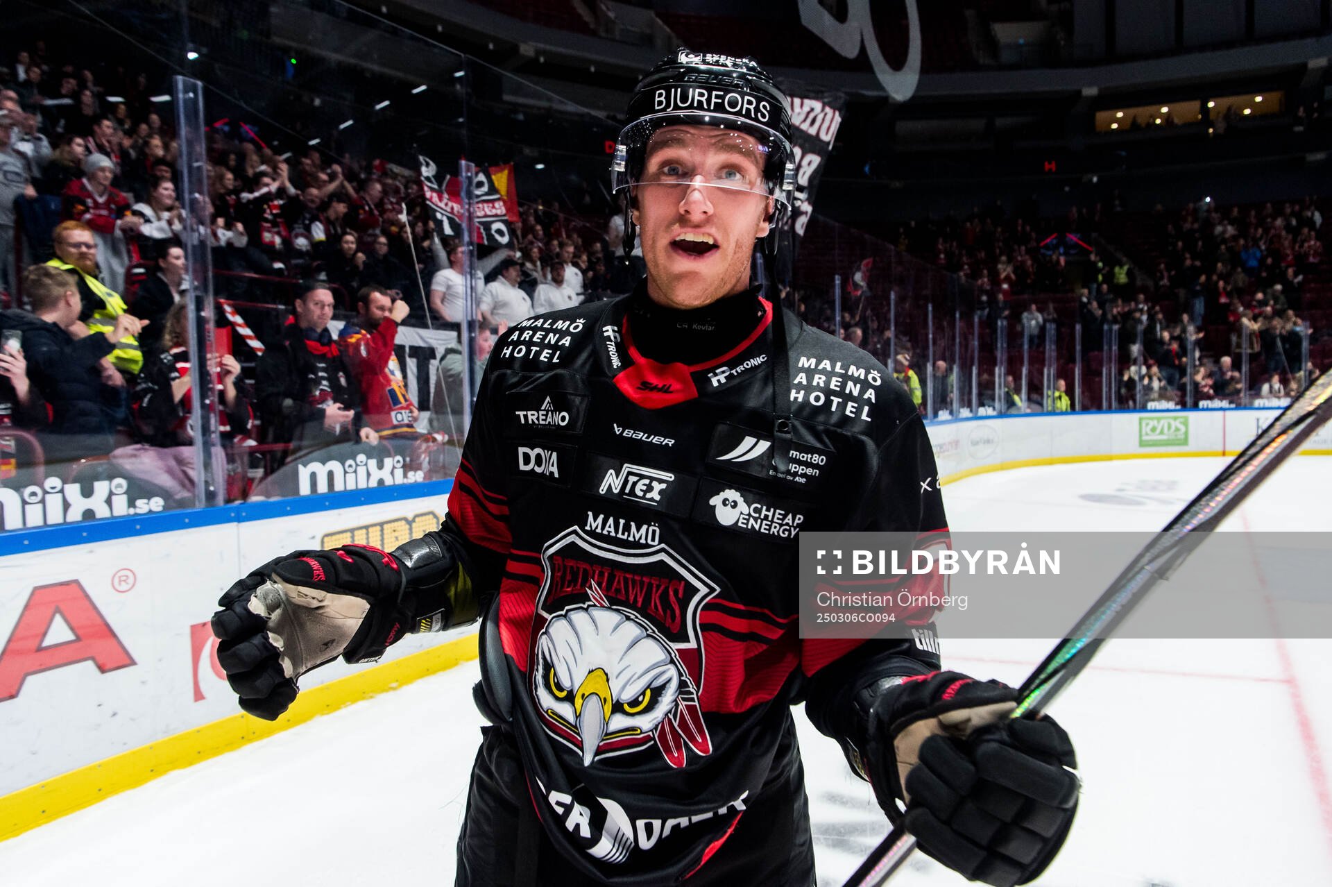 Malmö Redhawks Matias Lassen jublar