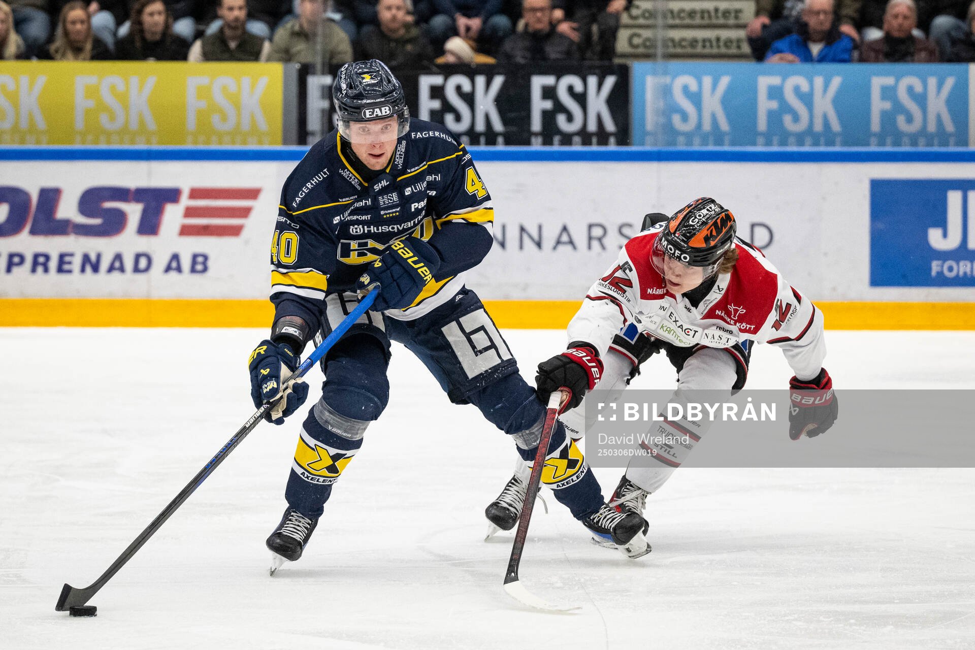 HV71s Oskar Stål-Lyrenäs och Örebros Noah Steen