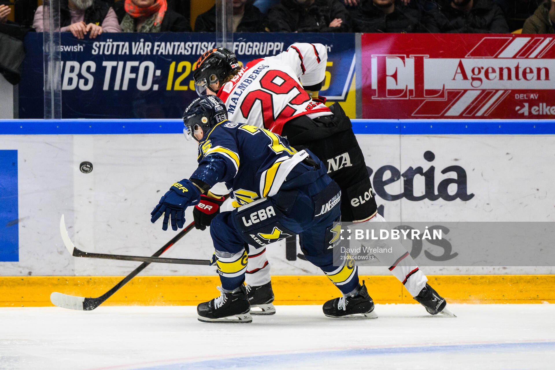 <hh56<och Örebros Milton Oscarson