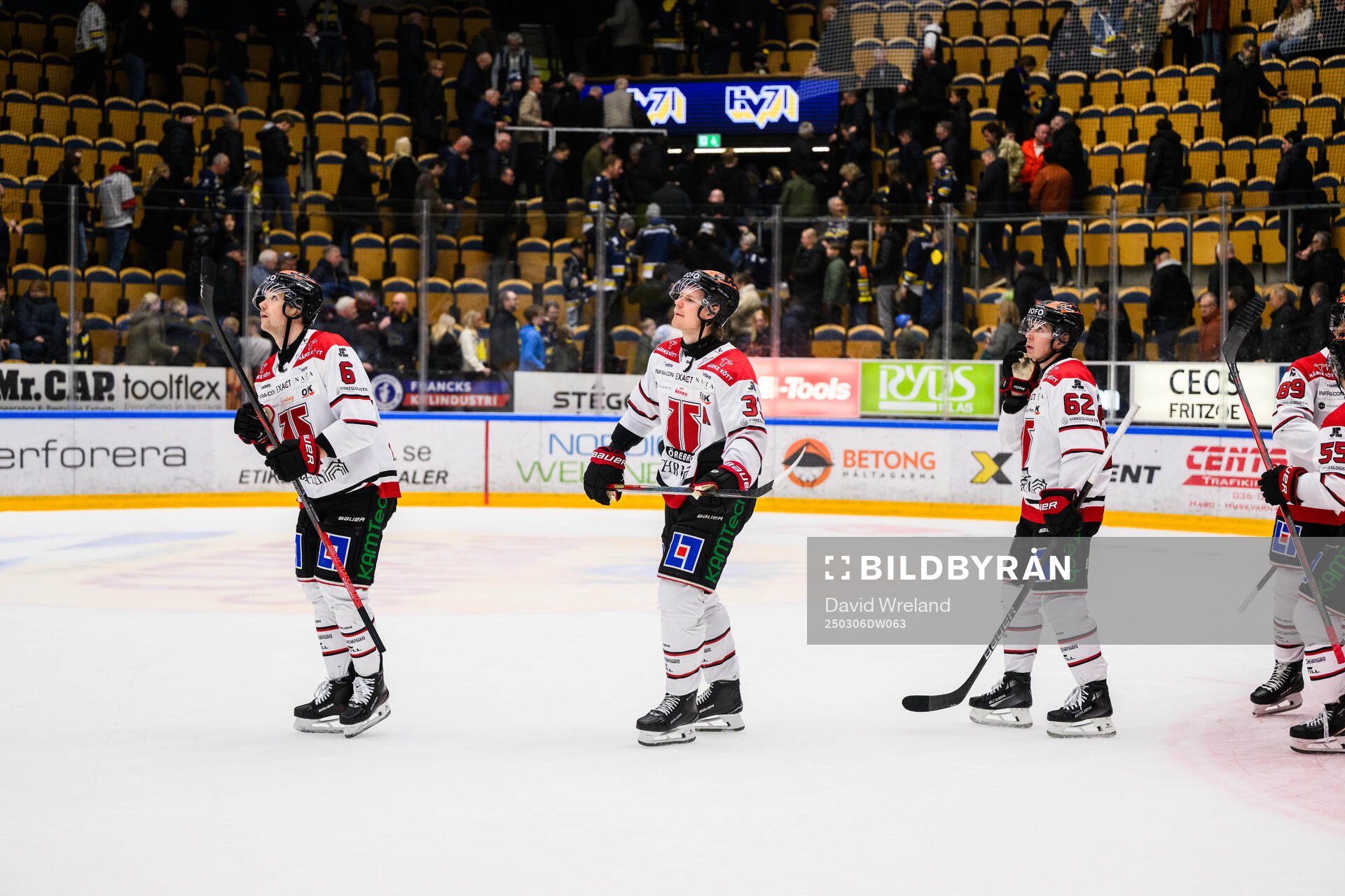 Örebros spelare jublar