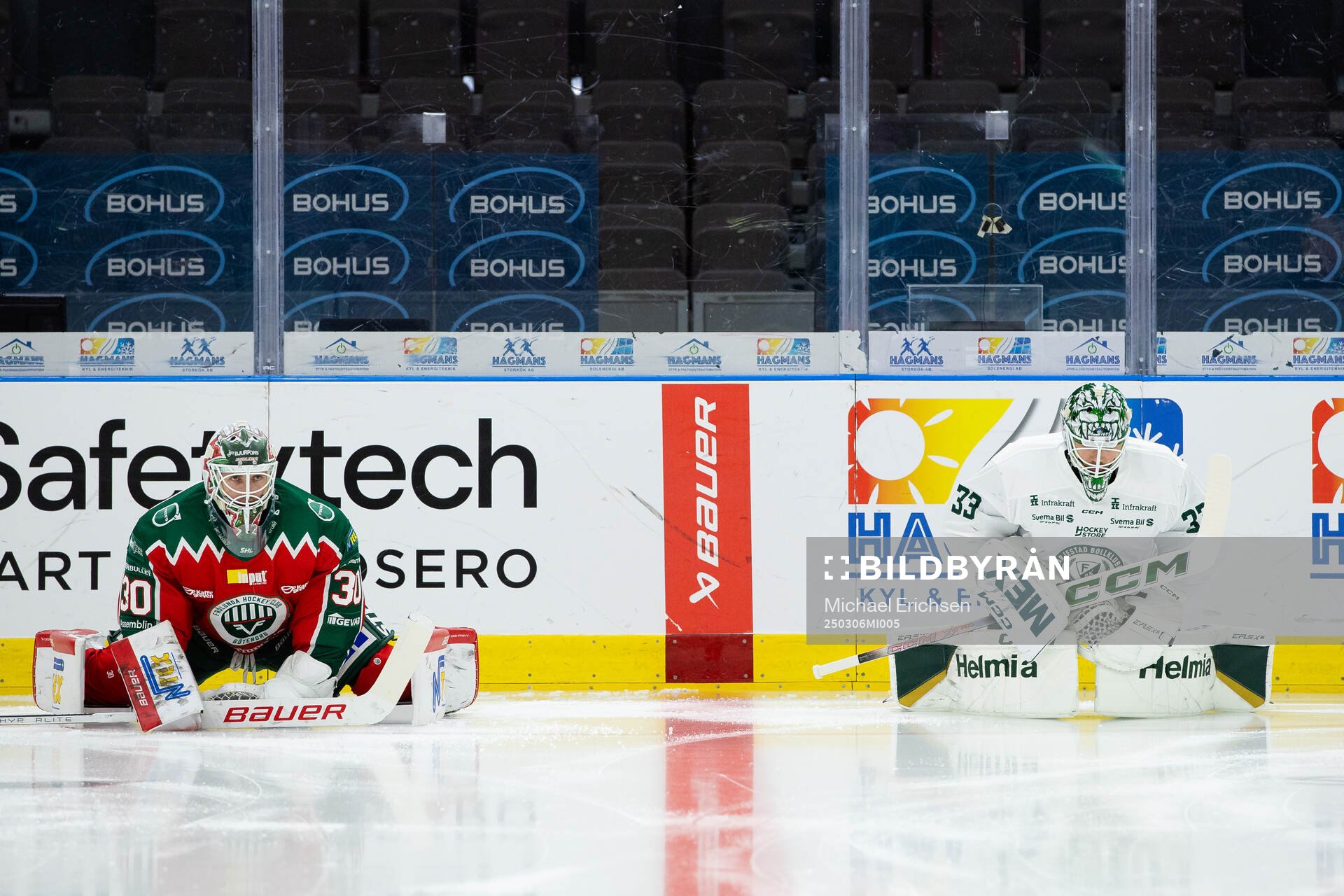 Frölundas målvakt Tobias Normann och Färjestads målvakt