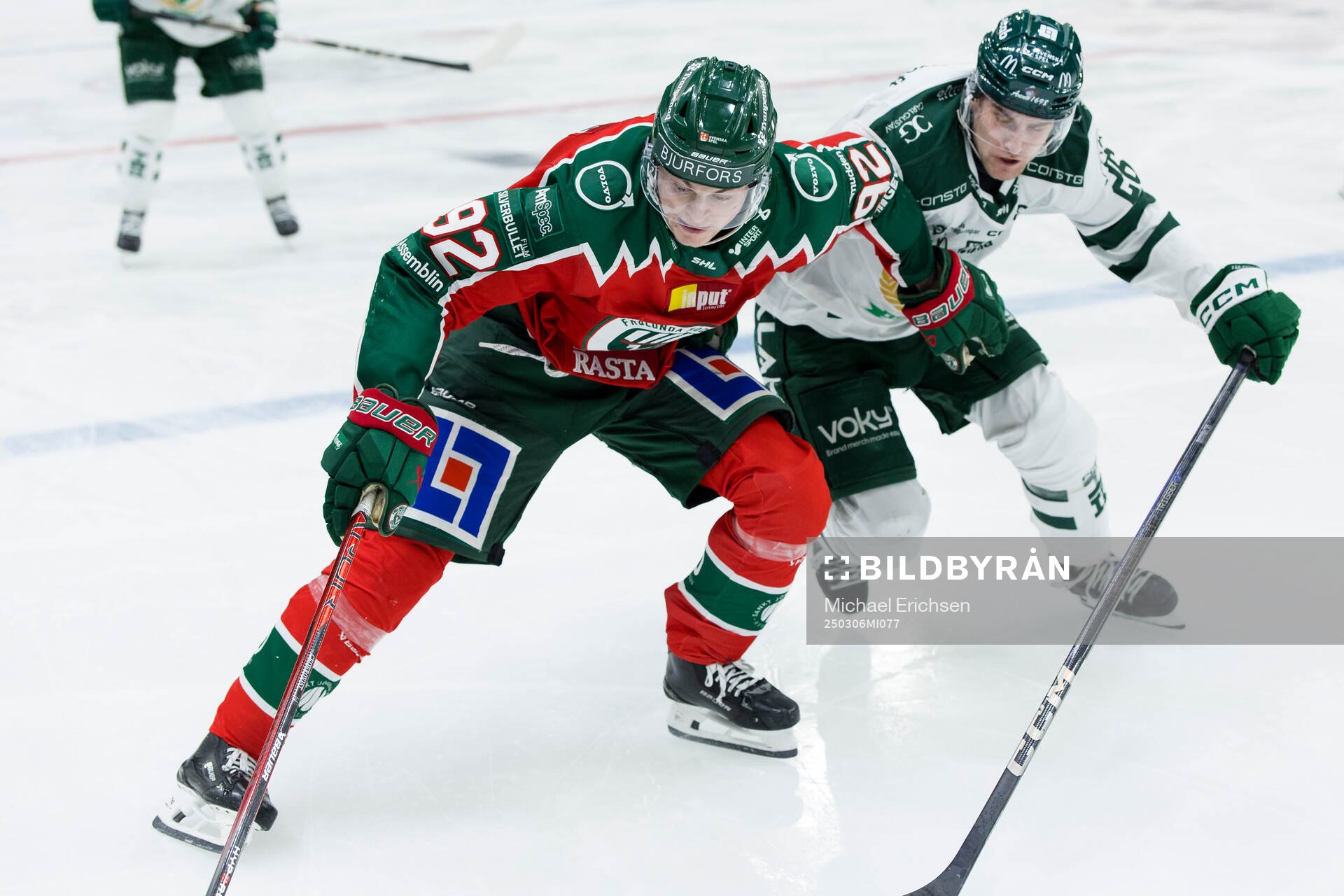 Frölundas Filip Cederqvist och Färjestads Joel Nyström