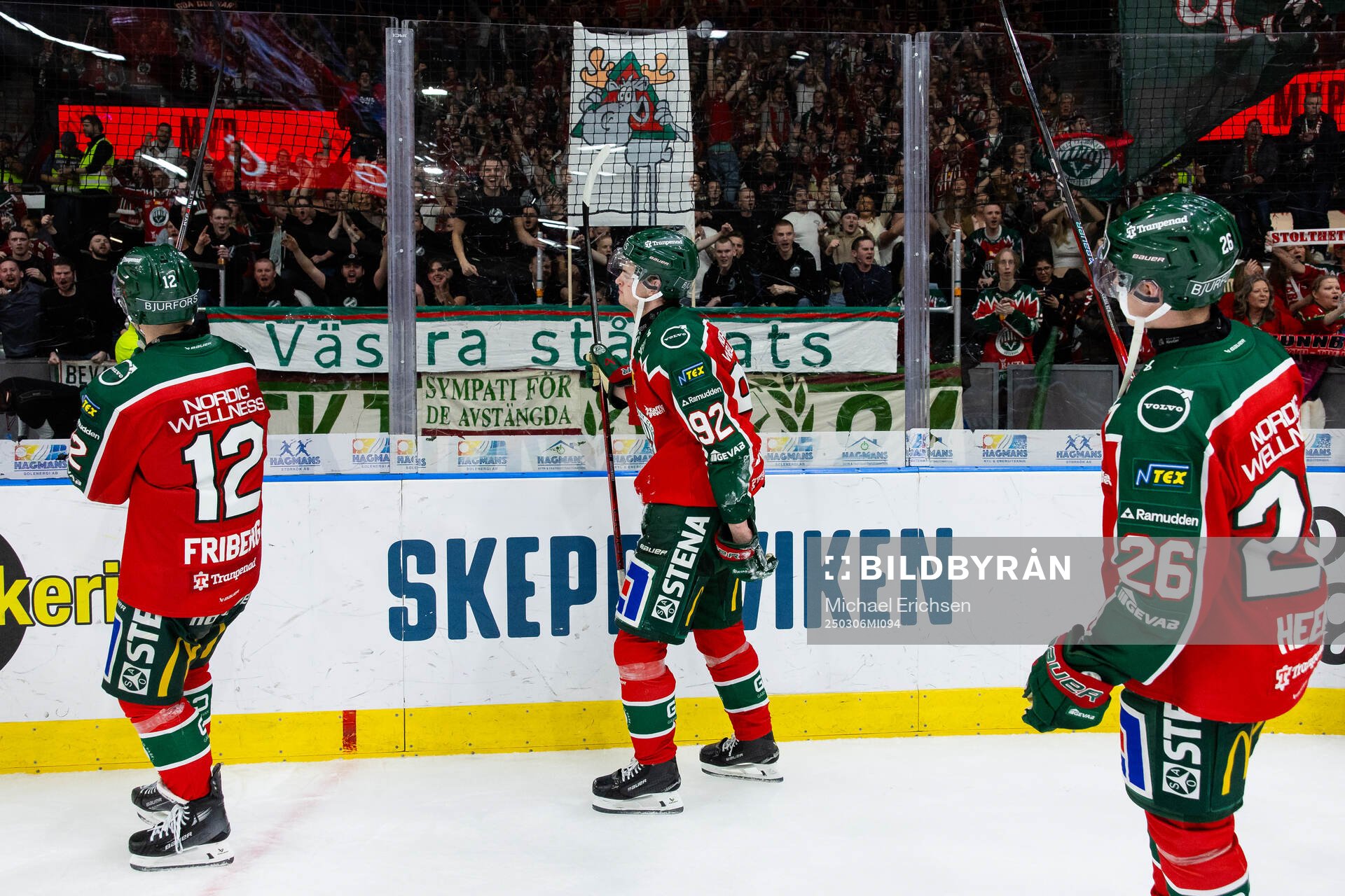 Frölundas Max Friberg Filip Cederqvist och Isac Heens