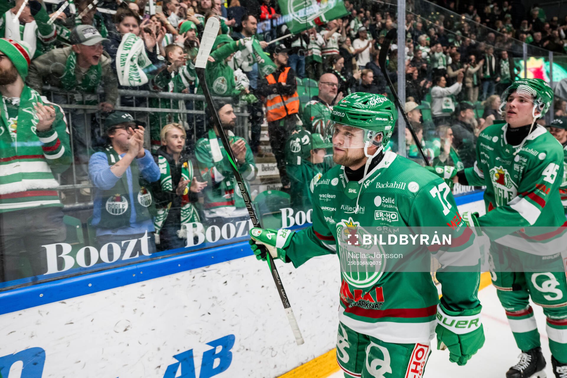 Rögles Jesper Pettersson jublar