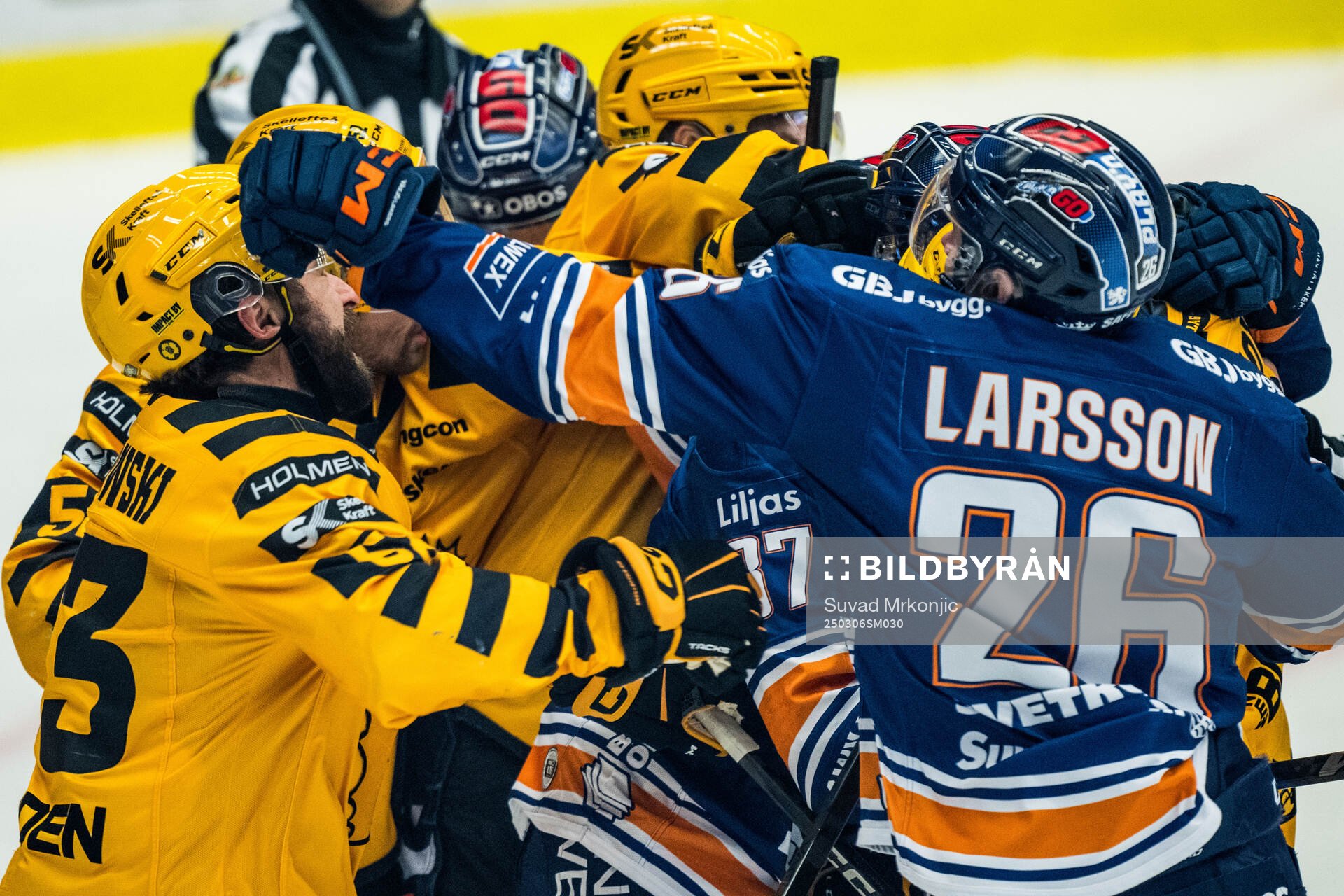 Skellefteås Luke Witkowski och Växjös Emil Larsson