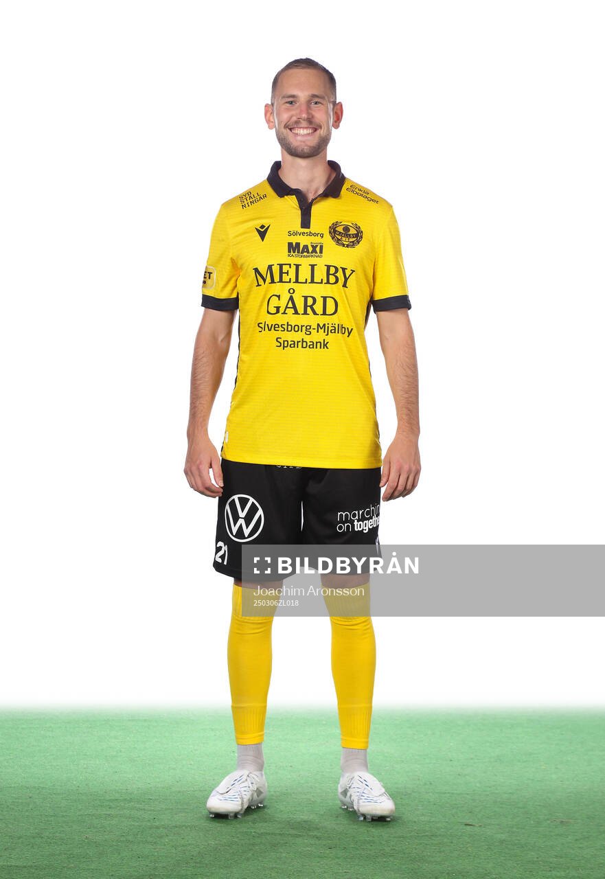 Mjällbys Adam Petersson