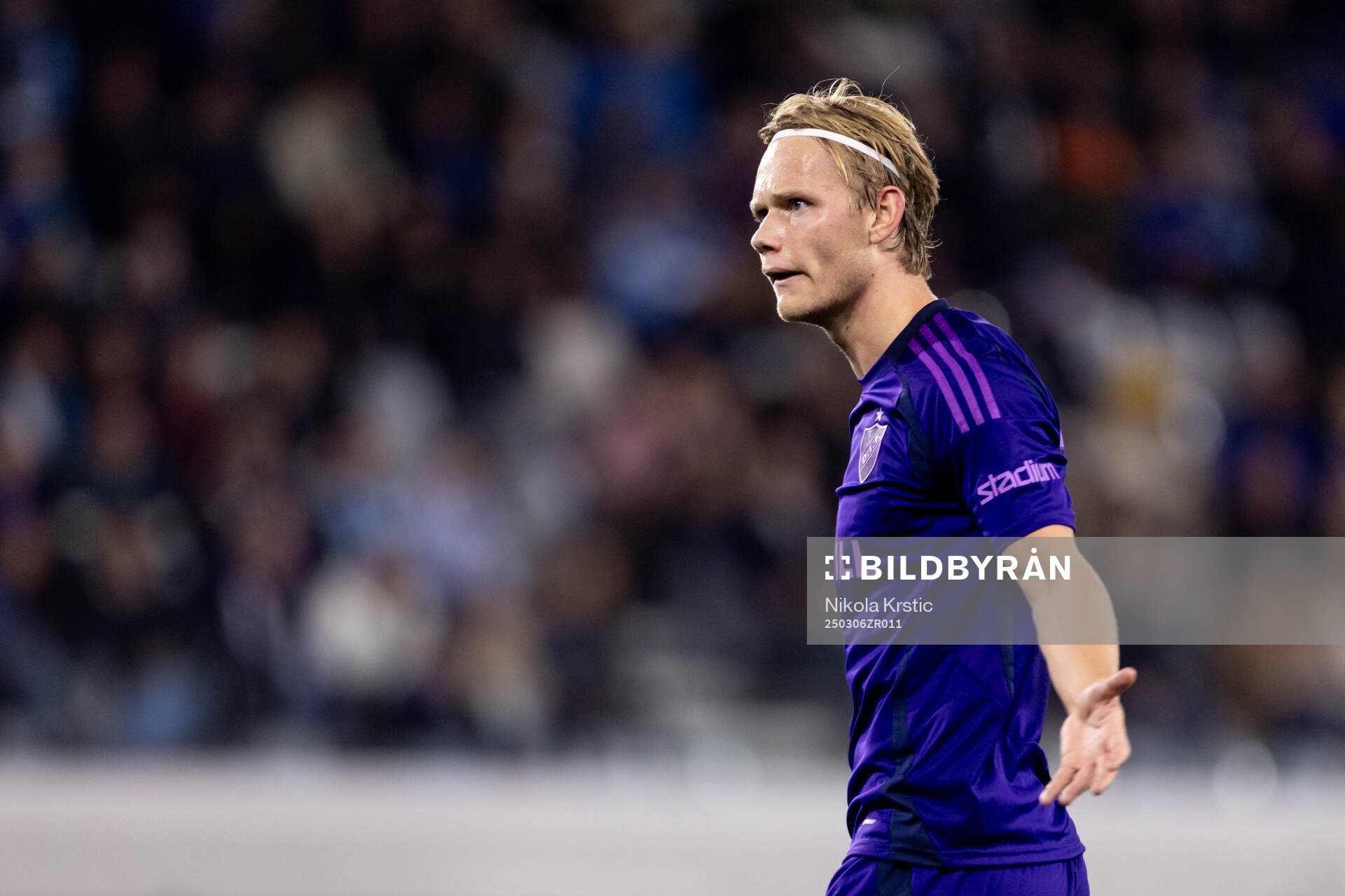 Tobias Gulliksen of Djurgården reacts