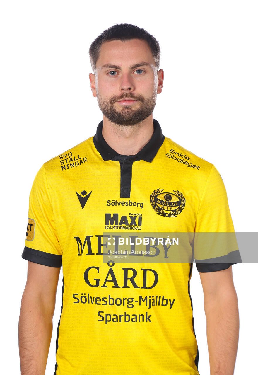 Mjällbys Axel Norén poserar för ett porträtt den 6 mars 2025 i Blekinge.
