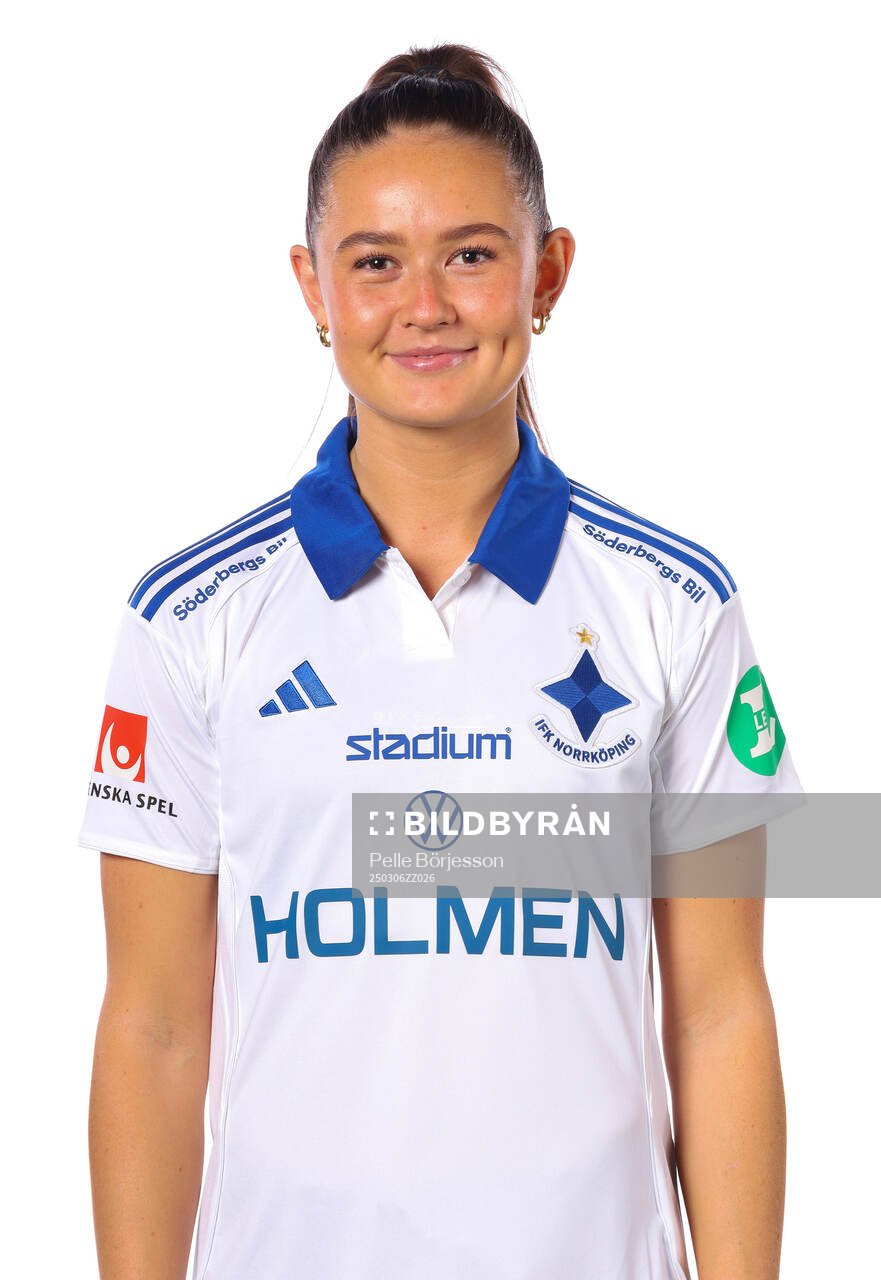 IFK Norrköpings Svea Rehnberg poserar för ett porträtt den 6 mars 2025 i Norrköping.