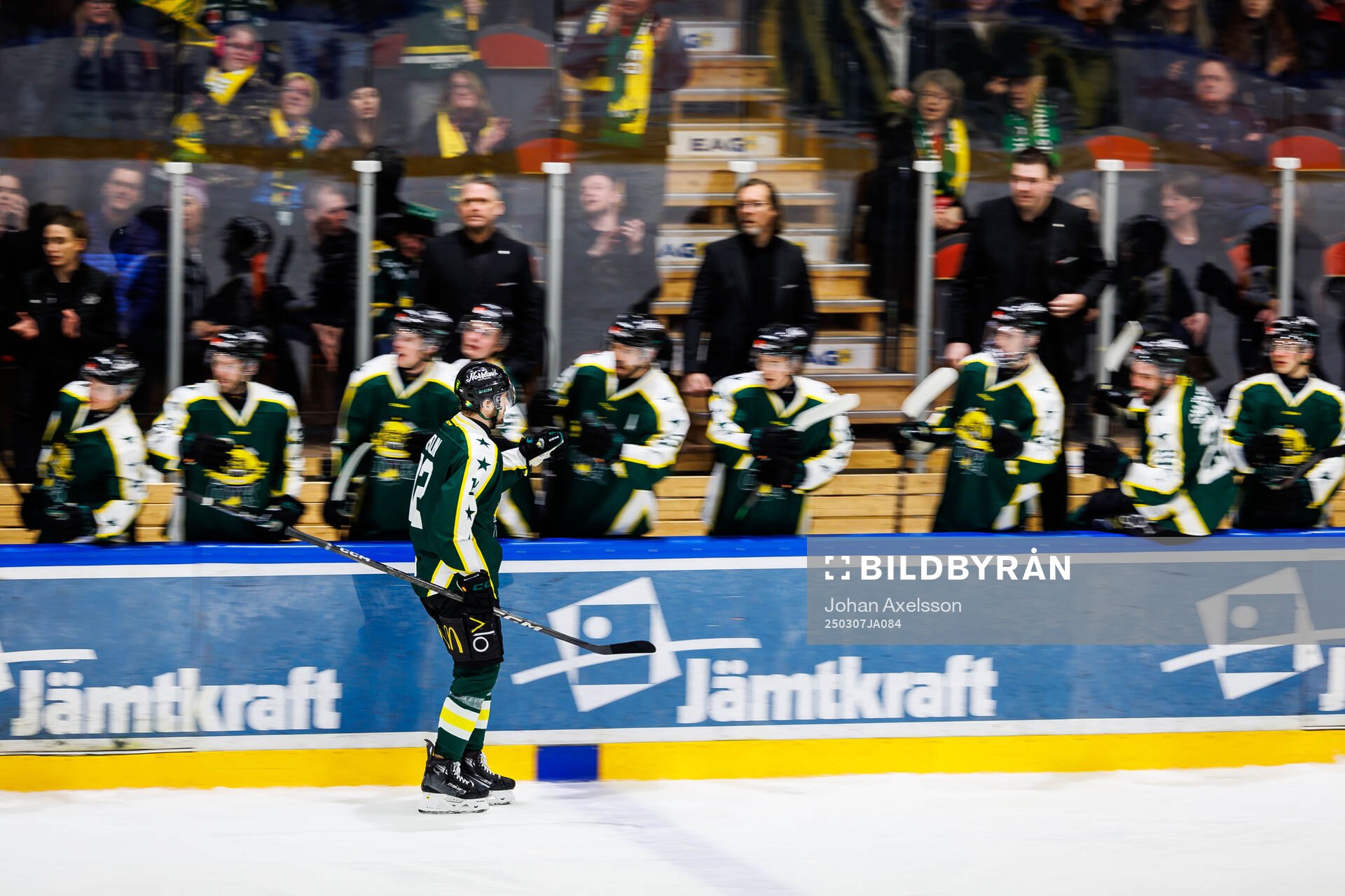 Östersunds Emil Molin jublar