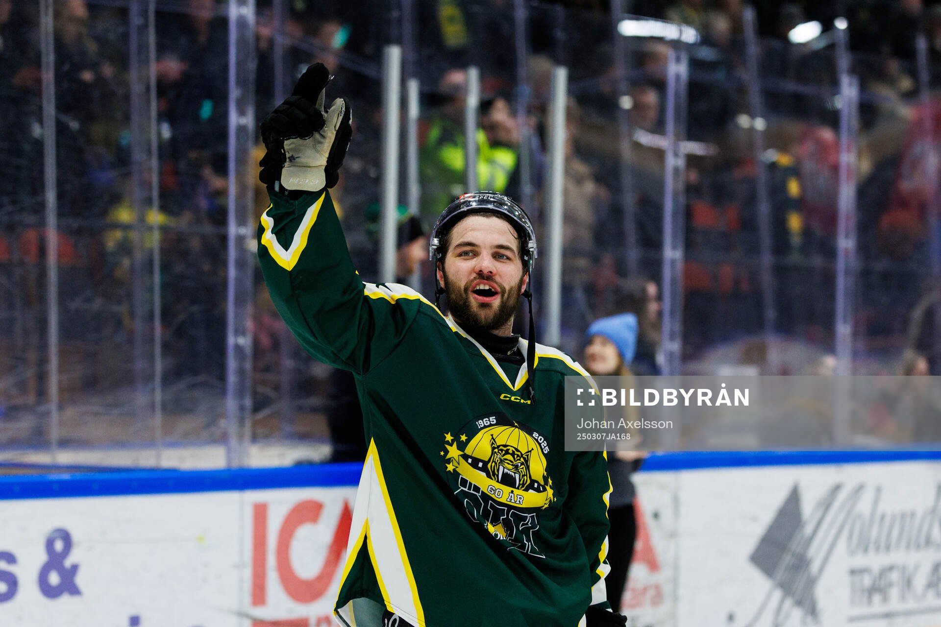 Östersunds Carl Skärström jublar